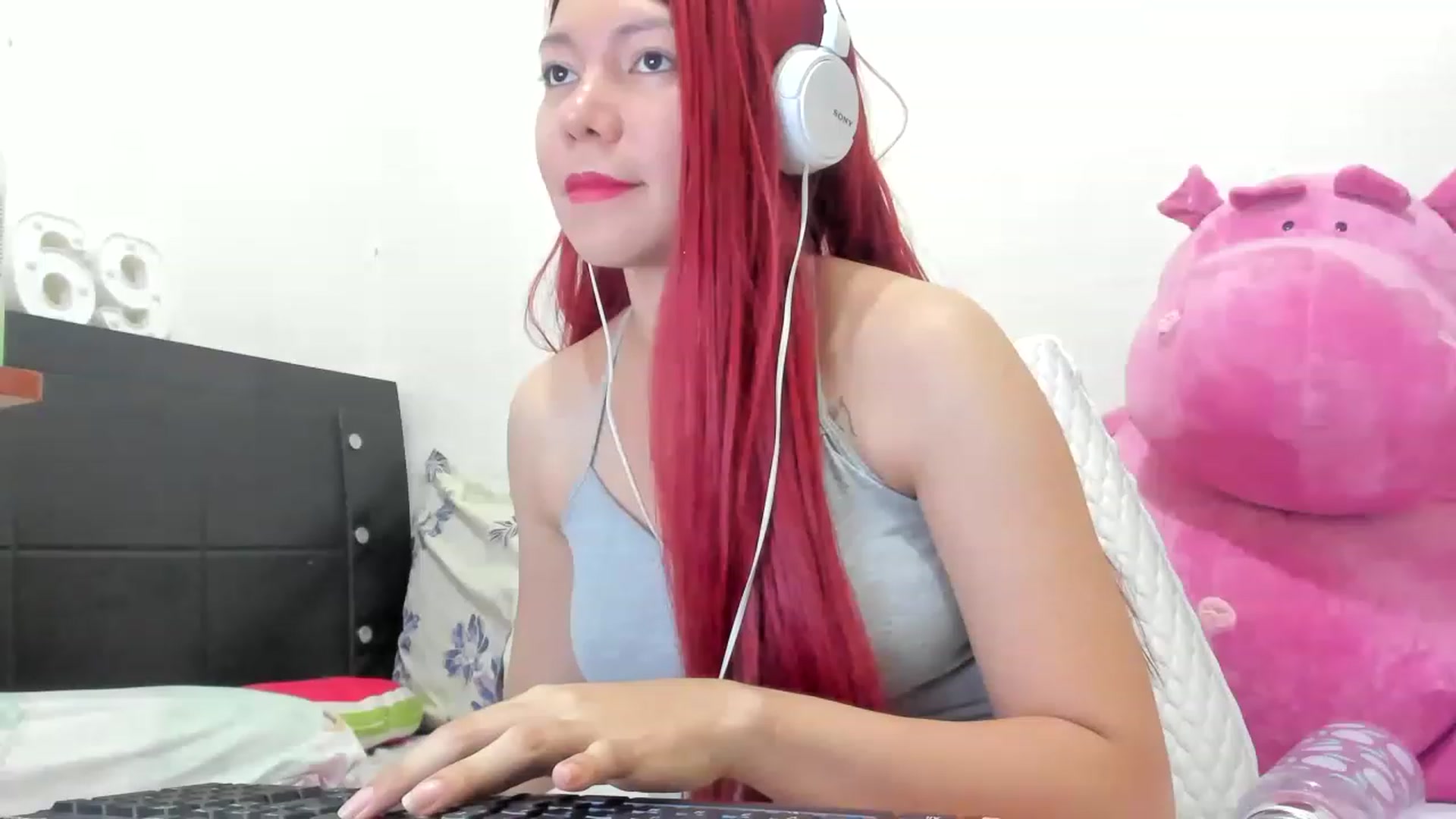 Gallery image thumbnail from rockerlover69's myfreecams stream on, 04/16/2023, 23:24 image 20 of 20