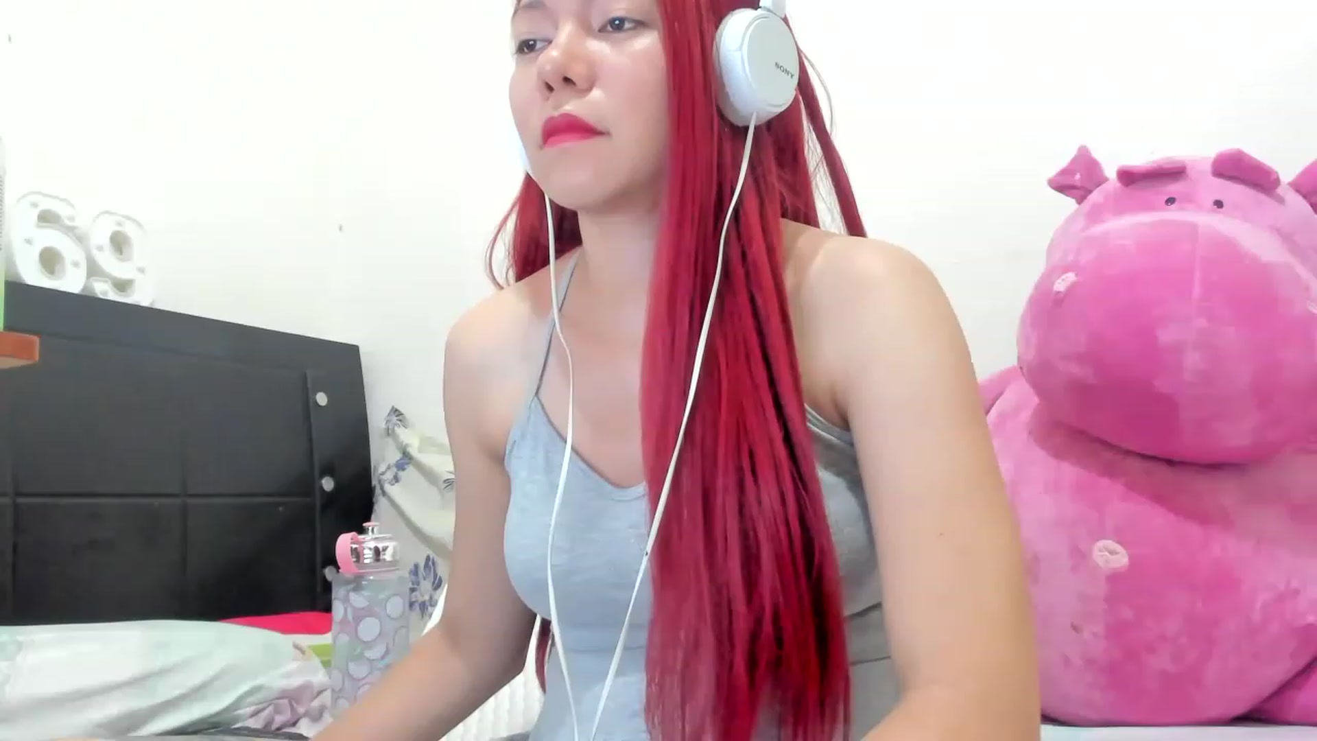 Gallery image thumbnail from rockerlover69's myfreecams stream on, 04/16/2023, 23:24 image 4 of 20