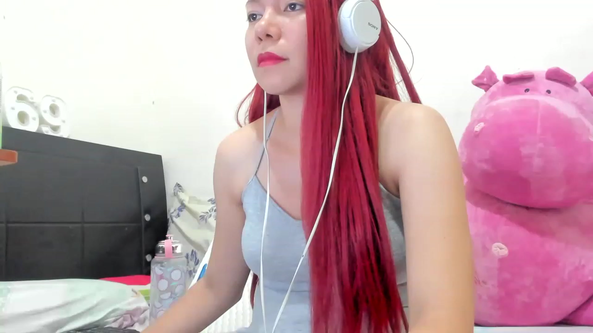 Gallery image thumbnail from rockerlover69's myfreecams stream on, 04/16/2023, 23:24 image 7 of 20