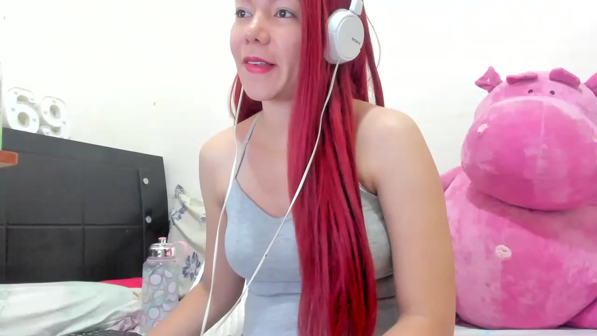 Gallery image thumbnail from rockerlover69's myfreecams stream on, 04/16/2023, 23:24 image 2 of 20