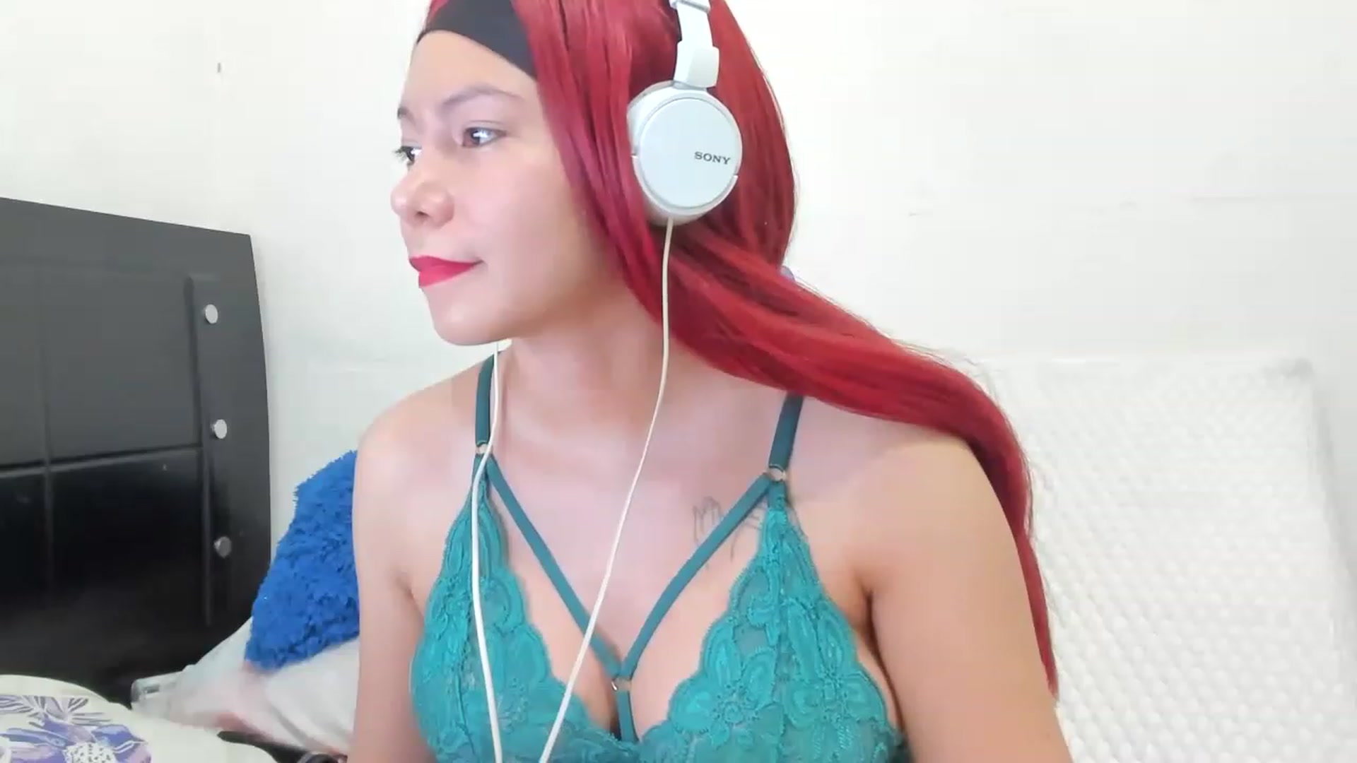 Gallery image thumbnail from rockerlover69's myfreecams stream on, 06/26/2023, 24:00 image 6 of 20