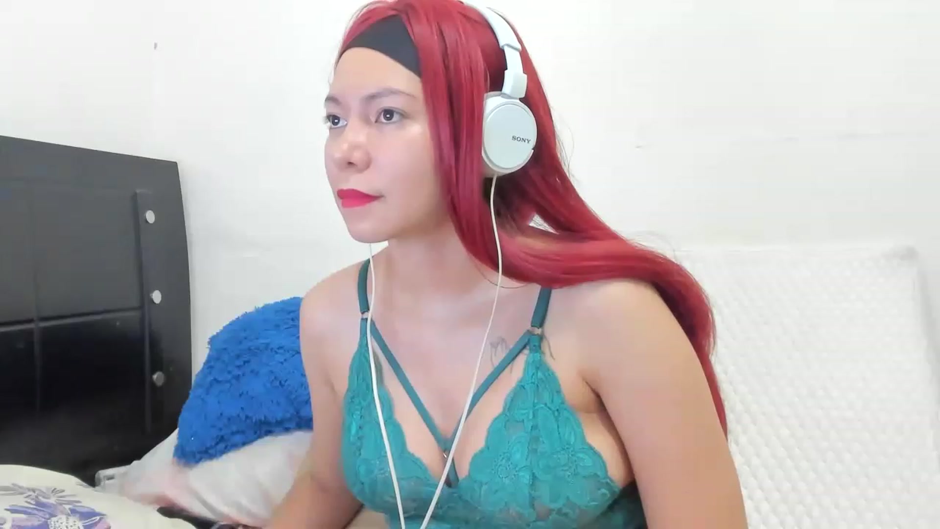 Gallery image thumbnail from rockerlover69's myfreecams stream on, 06/26/2023, 24:00 image 17 of 20