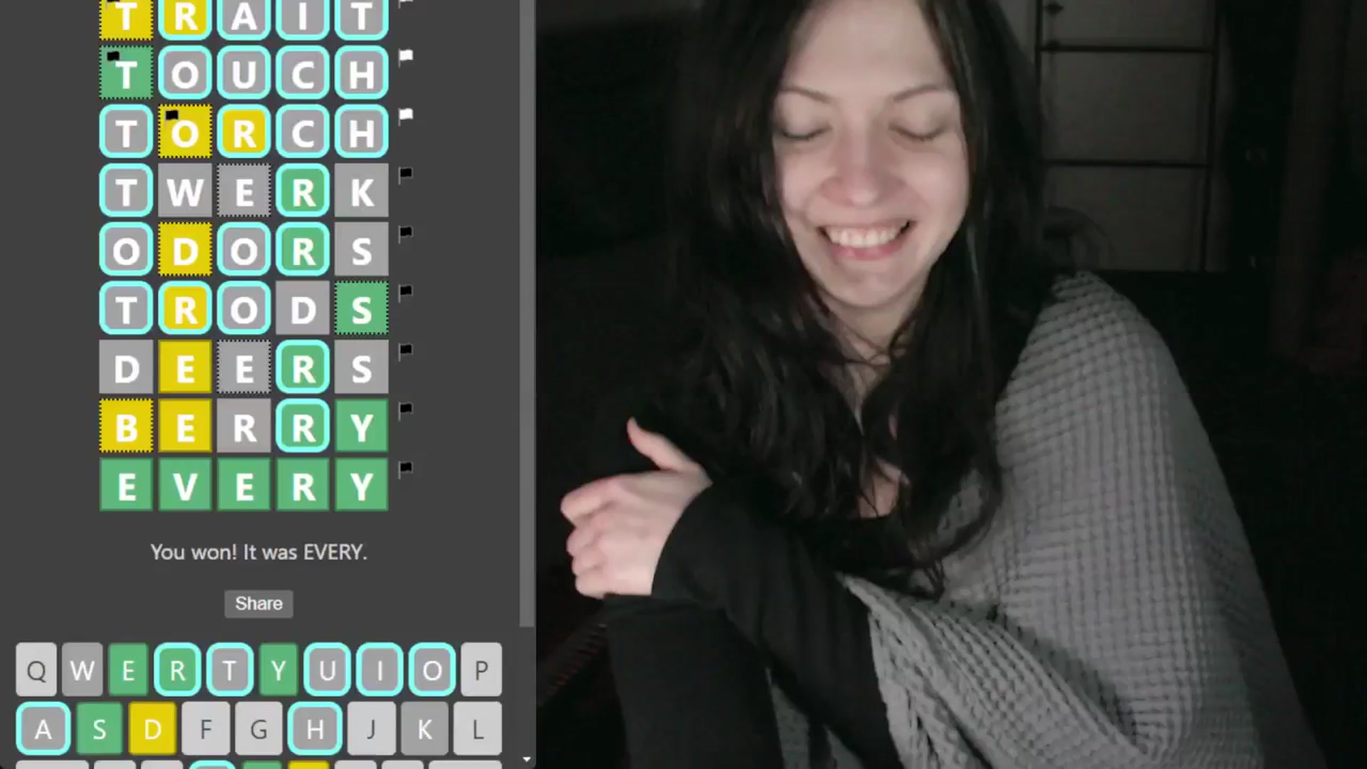 Gallery image thumbnail from room0's myfreecams stream on, 08/08/2024, 03:40 image 16 of 20