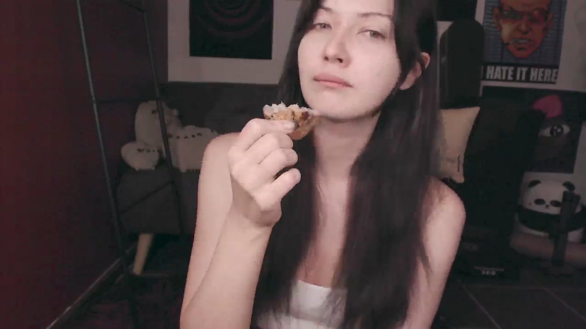 Gallery image thumbnail from roomroomroom's myfreecams stream on, 03/30/2025, 23:12 image 8 of 20