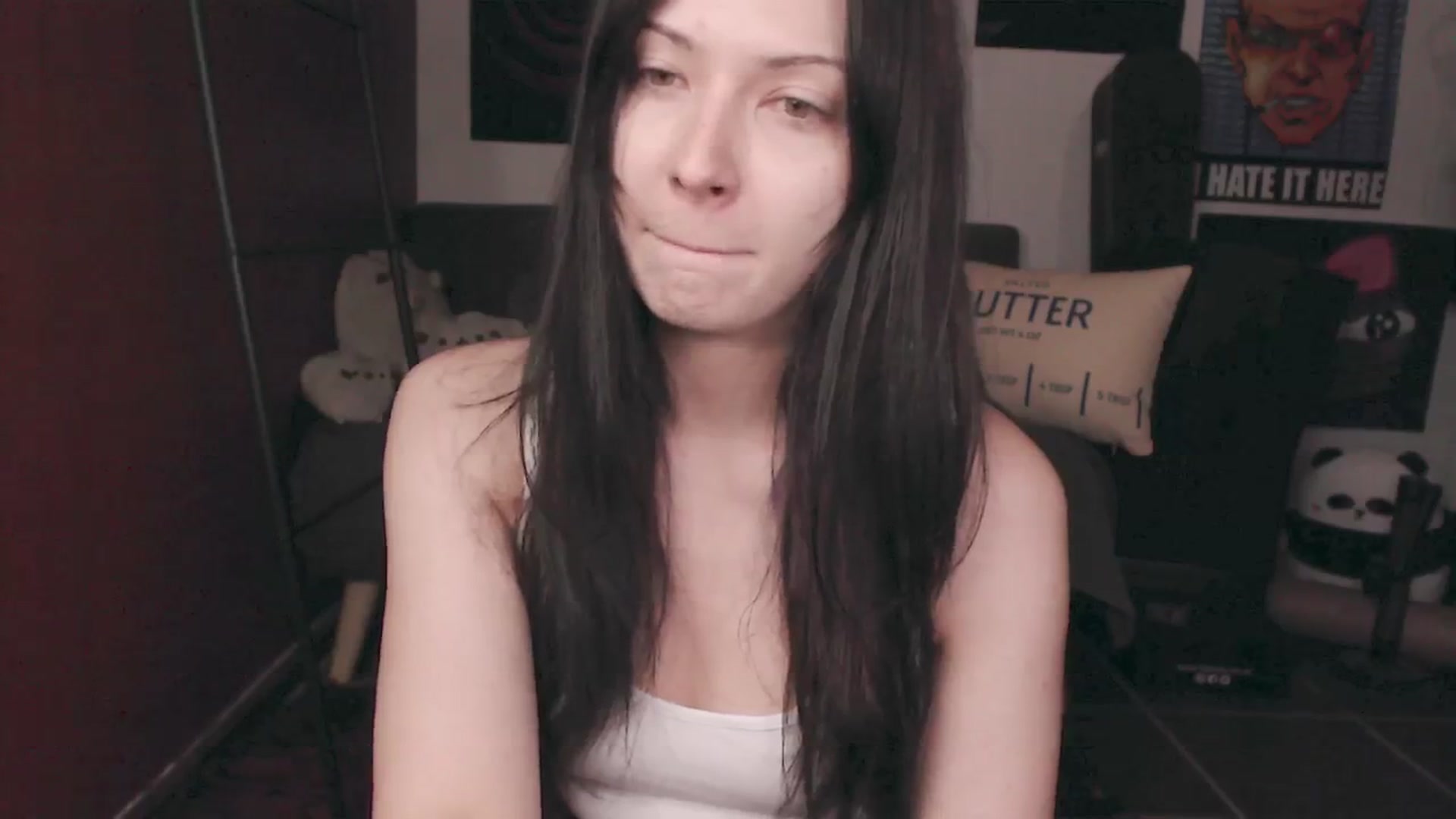 Gallery image thumbnail from roomroomroom's myfreecams stream on, 03/30/2025, 23:12 image 5 of 20
