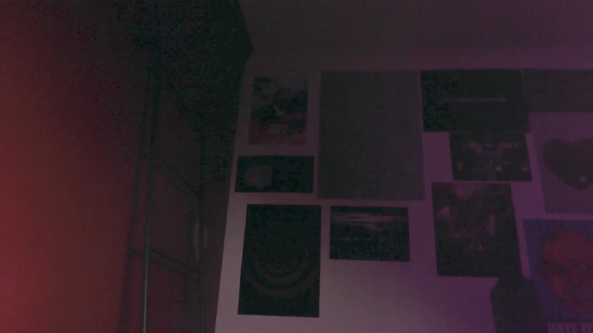 Gallery image thumbnail from roomroomroom's myfreecams stream on, 03/31/2025, 01:19 image 17 of 20