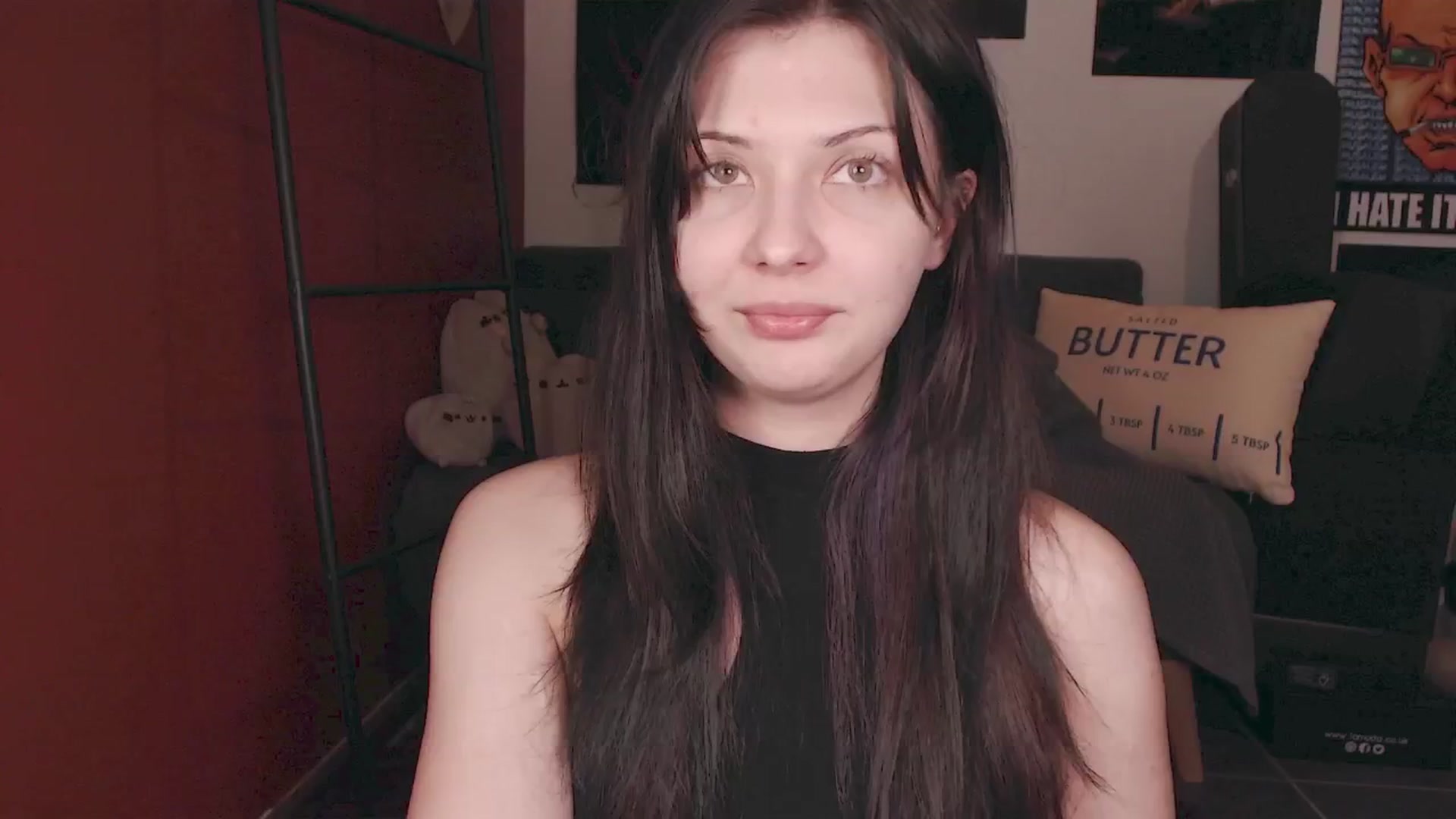 Gallery image thumbnail from roomroomroom's myfreecams stream on, 03/31/2025, 06:02 image 10 of 20
