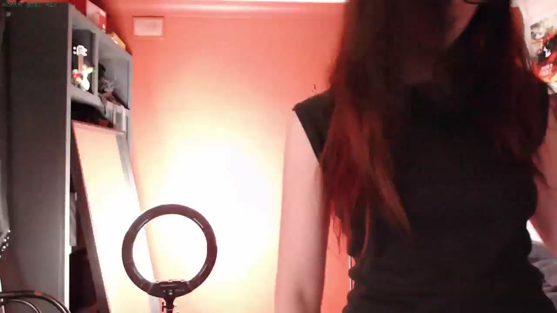 Gallery image thumbnail from roomtoavois's myfreecams stream on, 03/25/2025, 02:25 image 1 of 20