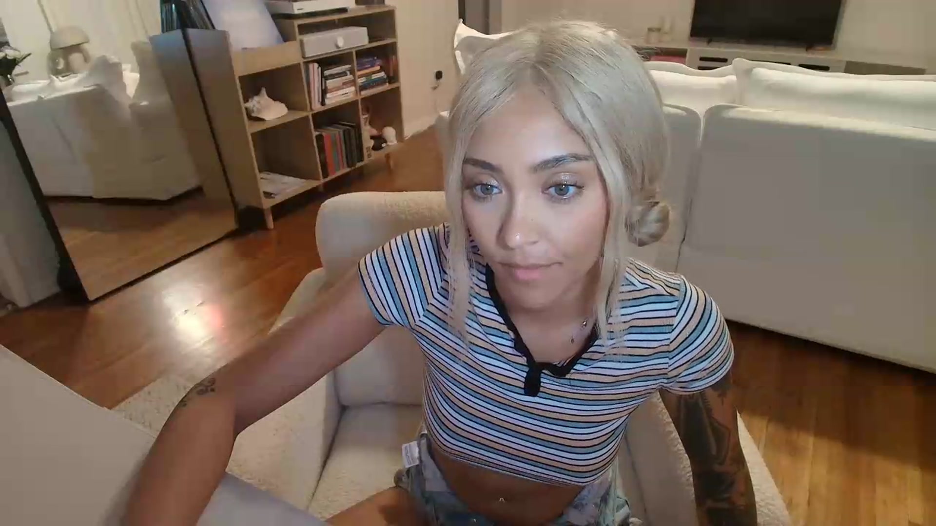 Gallery image thumbnail from rosiewestttt's myfreecams stream on, 07/28/2026, 05:34 image 8 of 20