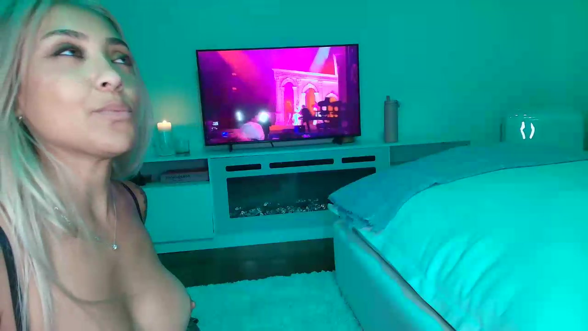 Gallery image thumbnail from rosiewestttt's myfreecams stream on, 08/02/2026, 07:51 image 6 of 20