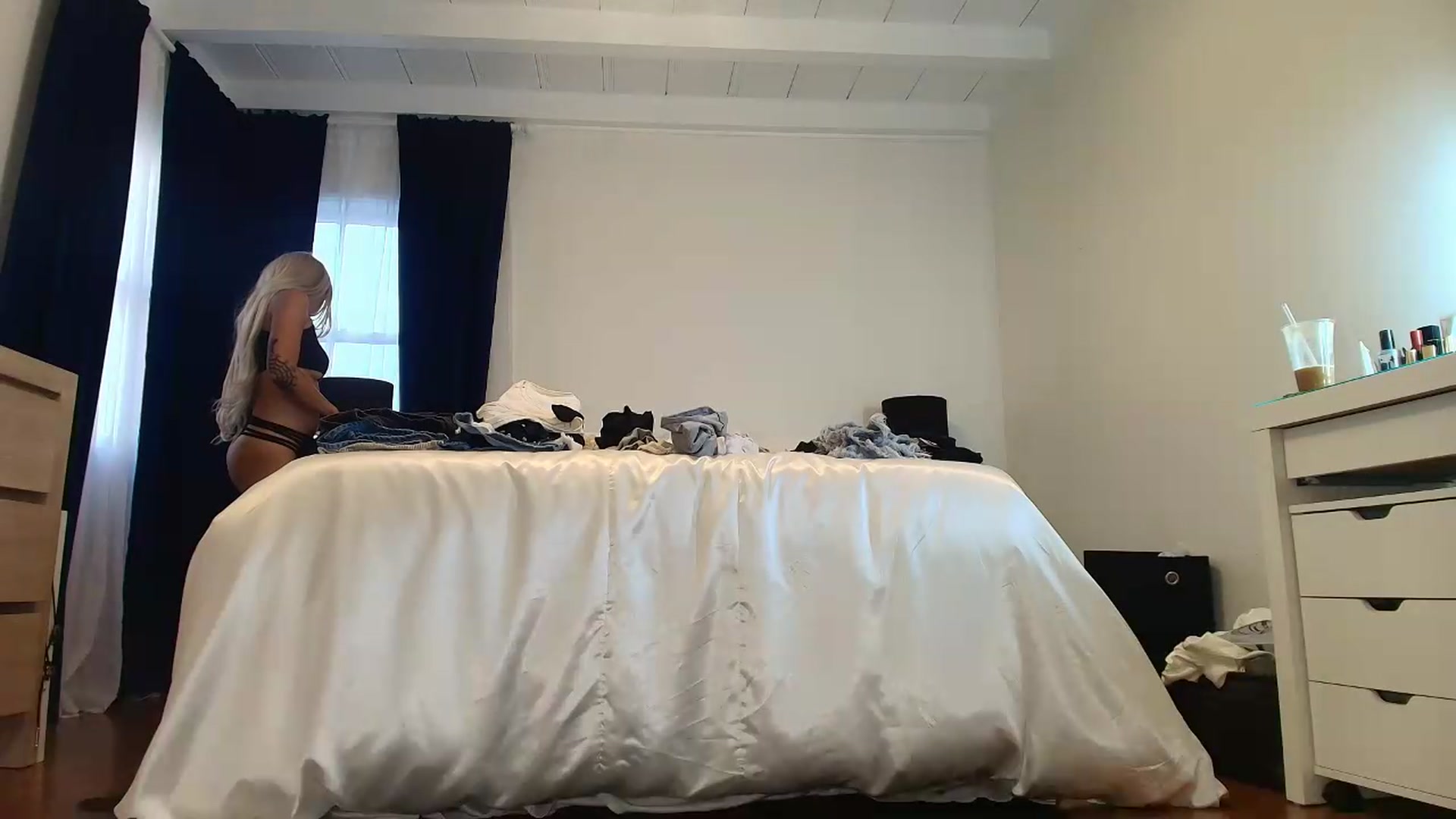 Gallery image thumbnail from rosiewestttt's myfreecams stream on, 08/06/2026, 03:32 image 9 of 20