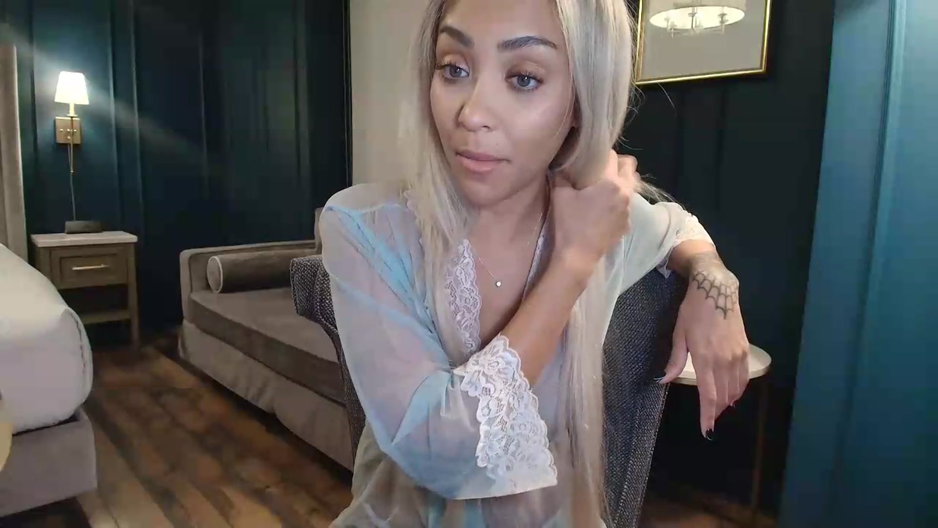 Gallery image thumbnail from rosiewestttt's myfreecams stream on, 08/26/2026, 04:17 image 15 of 20