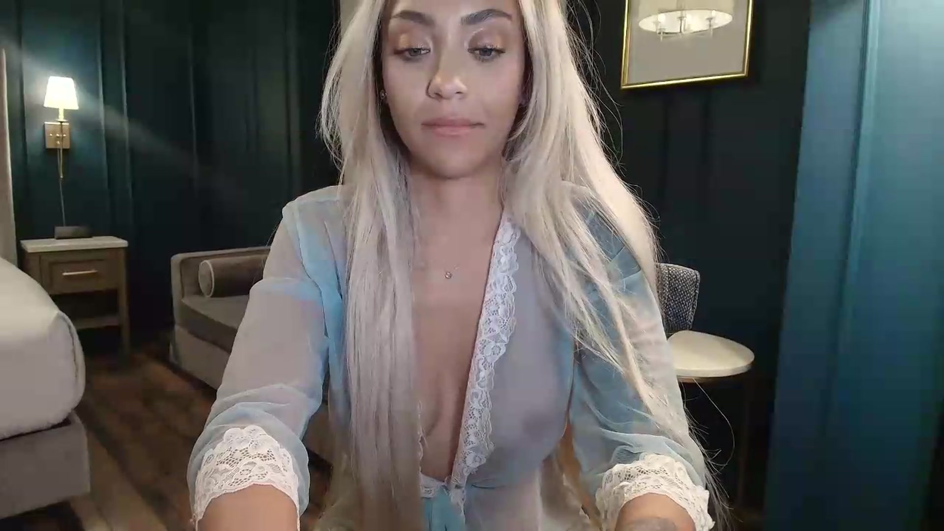 Gallery image thumbnail from rosiewestttt's myfreecams stream on, 08/26/2026, 04:17 image 17 of 20