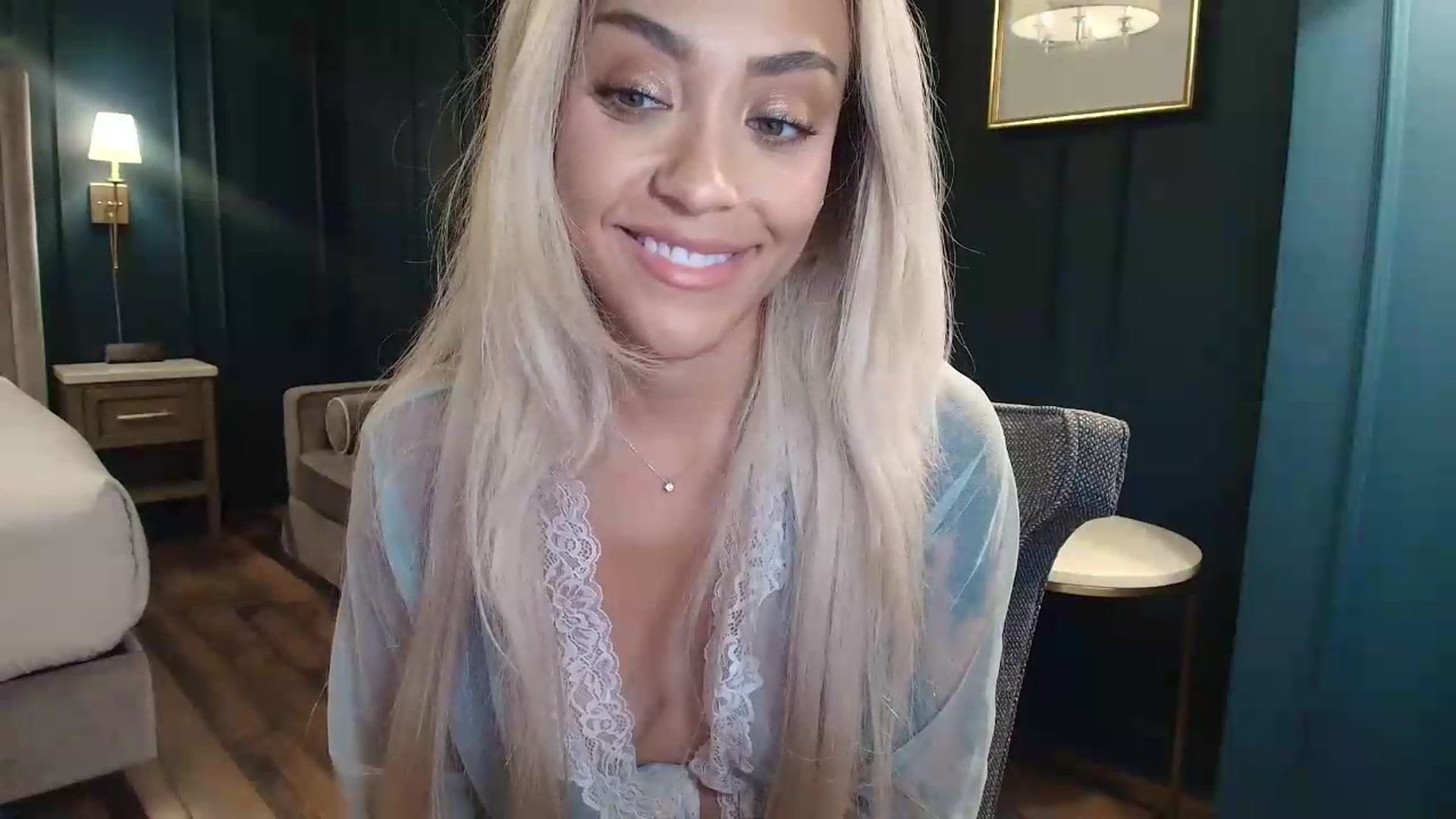 Gallery image thumbnail from rosiewestttt's myfreecams stream on, 08/26/2026, 04:17 image 9 of 20