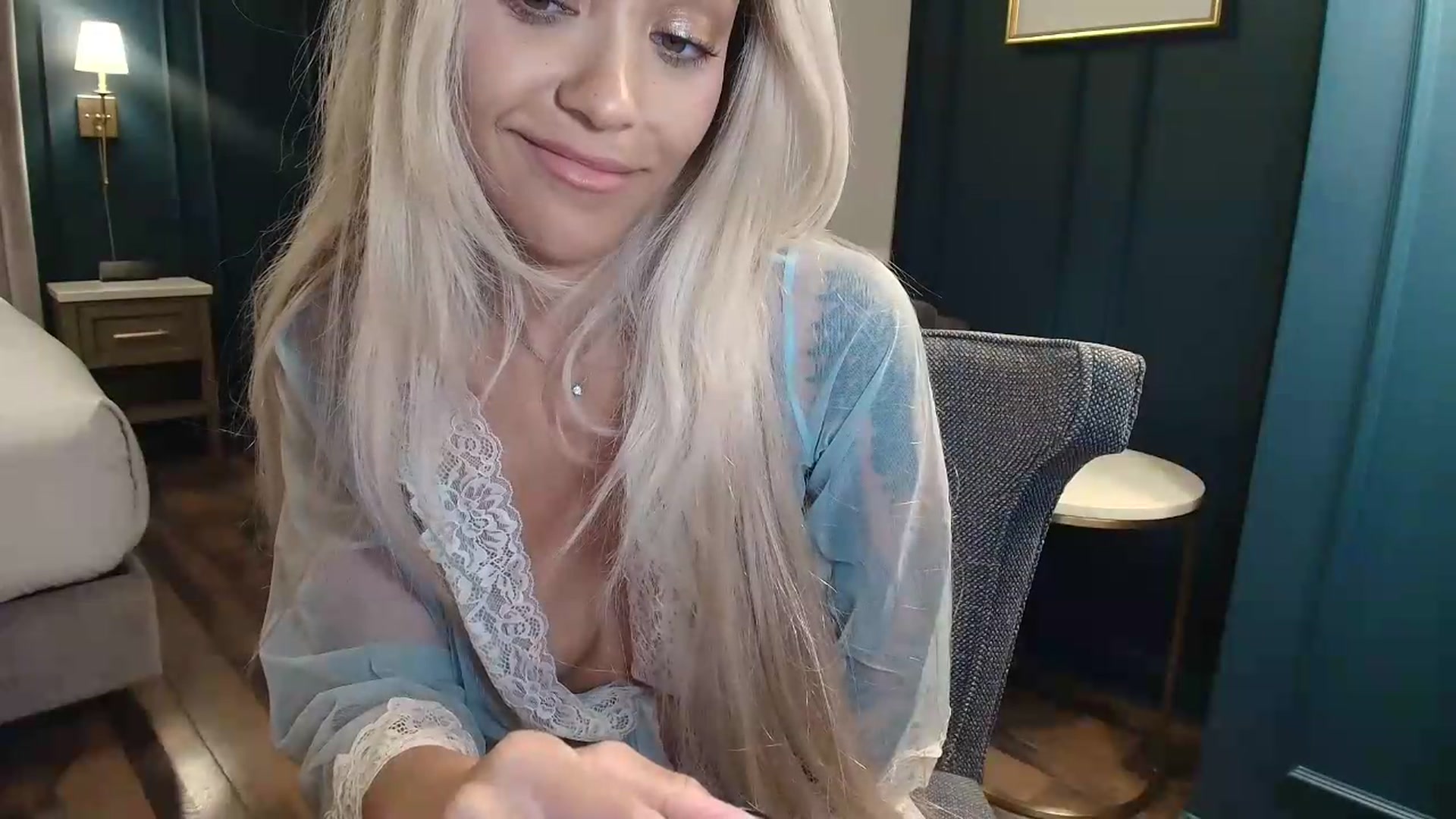 Gallery image thumbnail from rosiewestttt's myfreecams stream on, 08/26/2026, 04:17 image 8 of 20