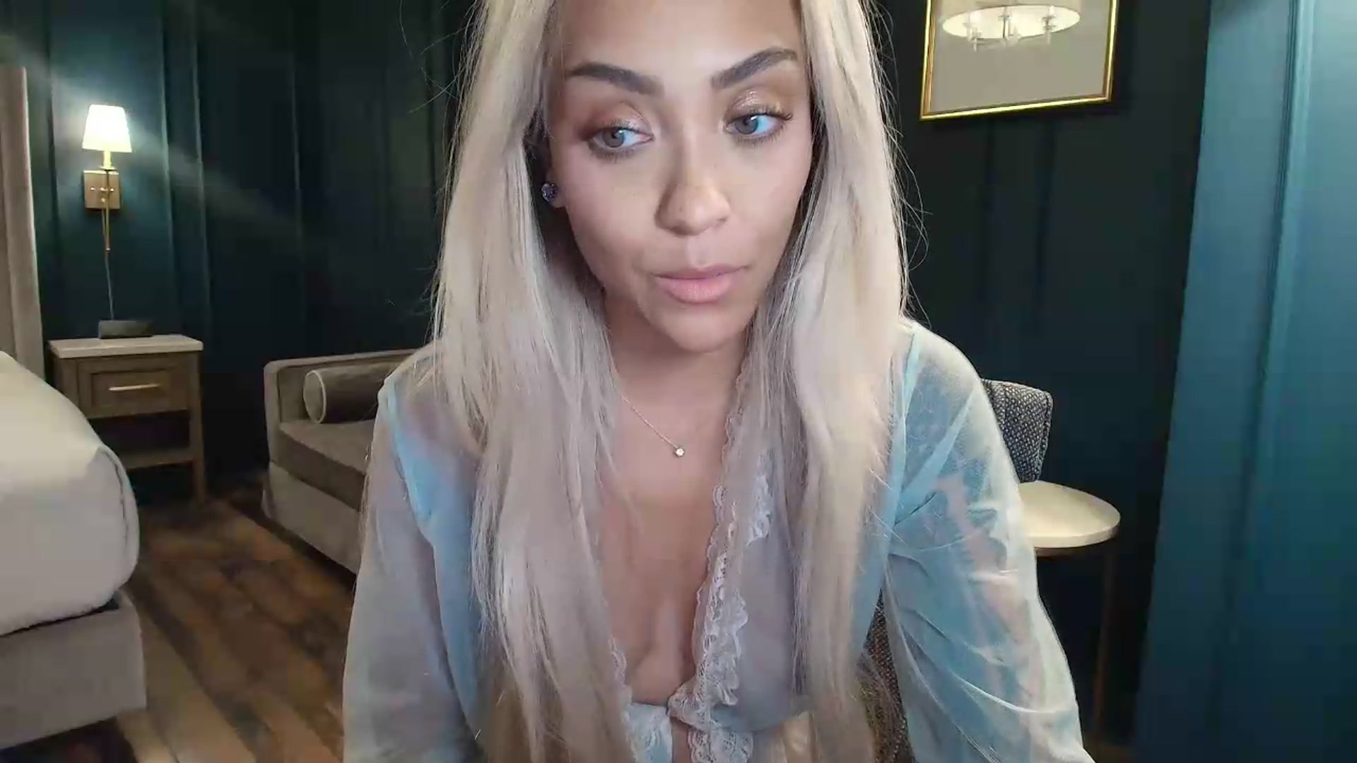 Gallery image thumbnail from rosiewestttt's myfreecams stream on, 08/26/2026, 04:17 image 10 of 20