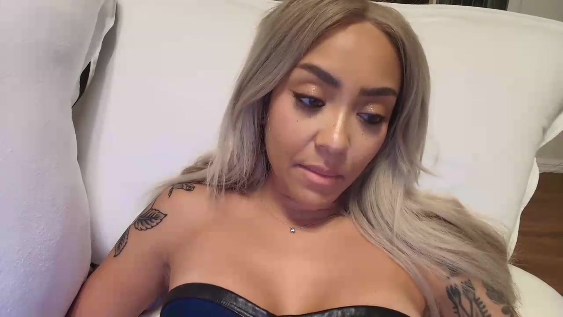 Gallery image thumbnail from rosiewestttt's myfreecams stream on, 09/09/2026, 05:29 image 7 of 20