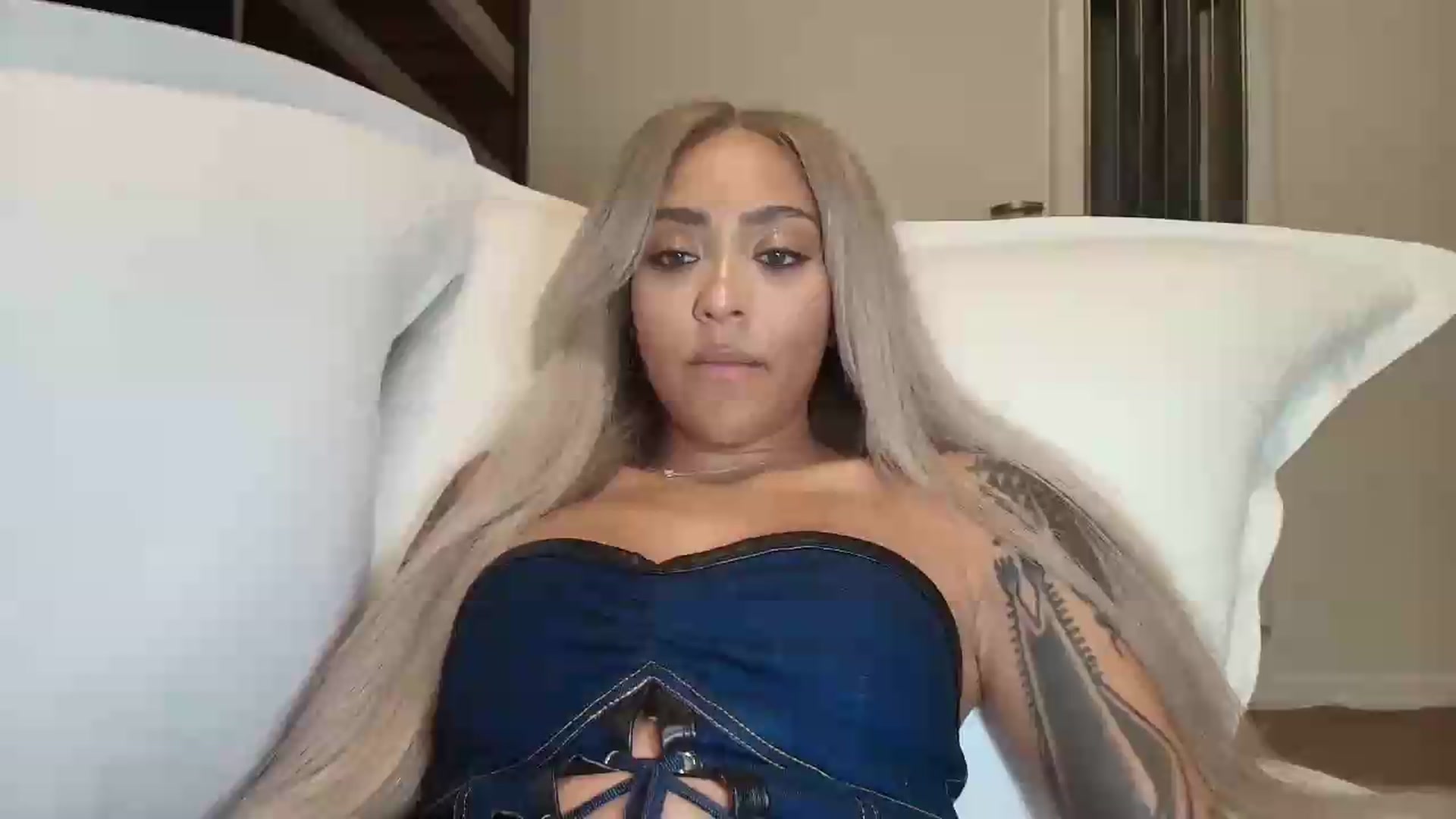 Gallery image thumbnail from rosiewestttt's myfreecams stream on, 09/09/2026, 05:29 image 1 of 20