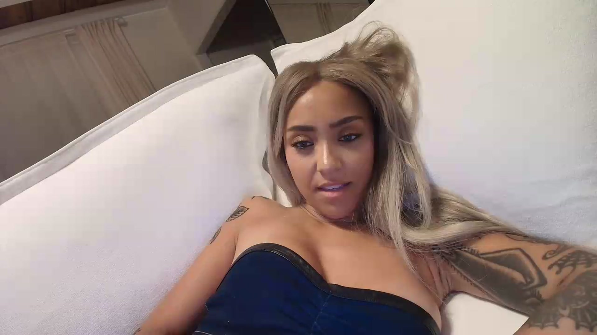 Gallery image thumbnail from rosiewestttt's myfreecams stream on, 09/09/2026, 05:29 image 12 of 20