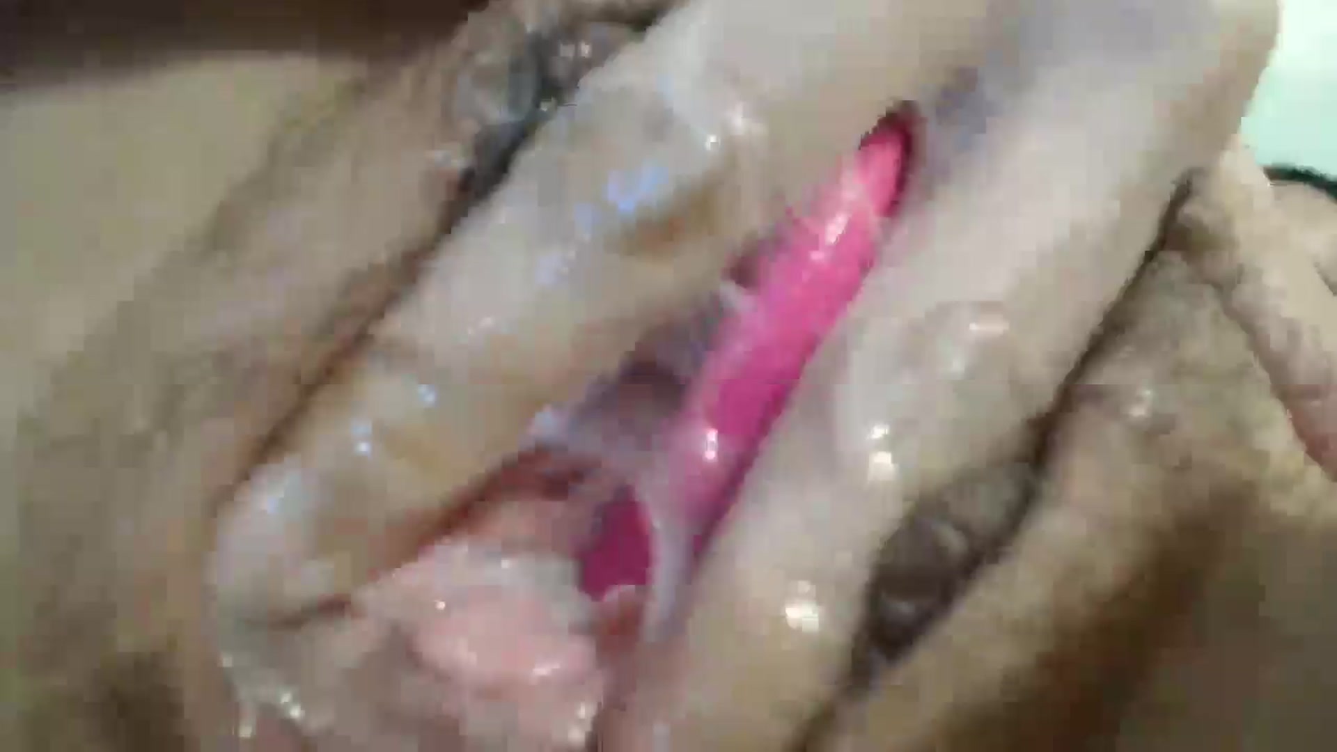 Gallery image thumbnail from rowzhannna's myfreecams stream on, 04/14/2026, 09:09 image 15 of 20