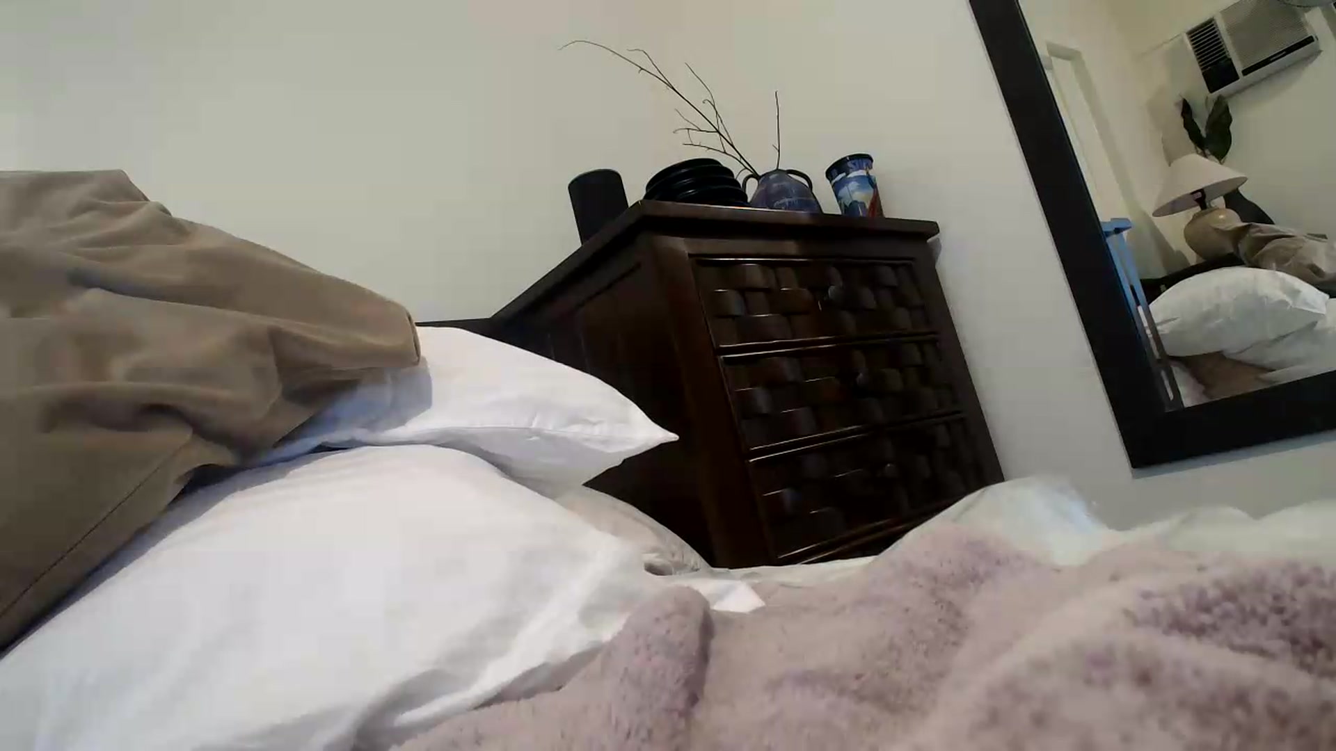 Gallery image thumbnail from rowzhannna's myfreecams stream on, 09/21/2026, 07:43 image 15 of 20