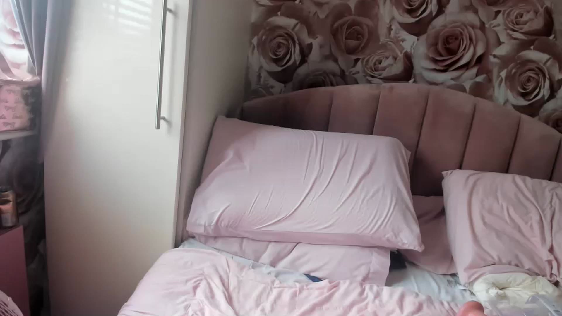 Gallery image thumbnail from roxycurvy's myfreecams stream on, 01/22/2023, 15:07 image 5 of 20