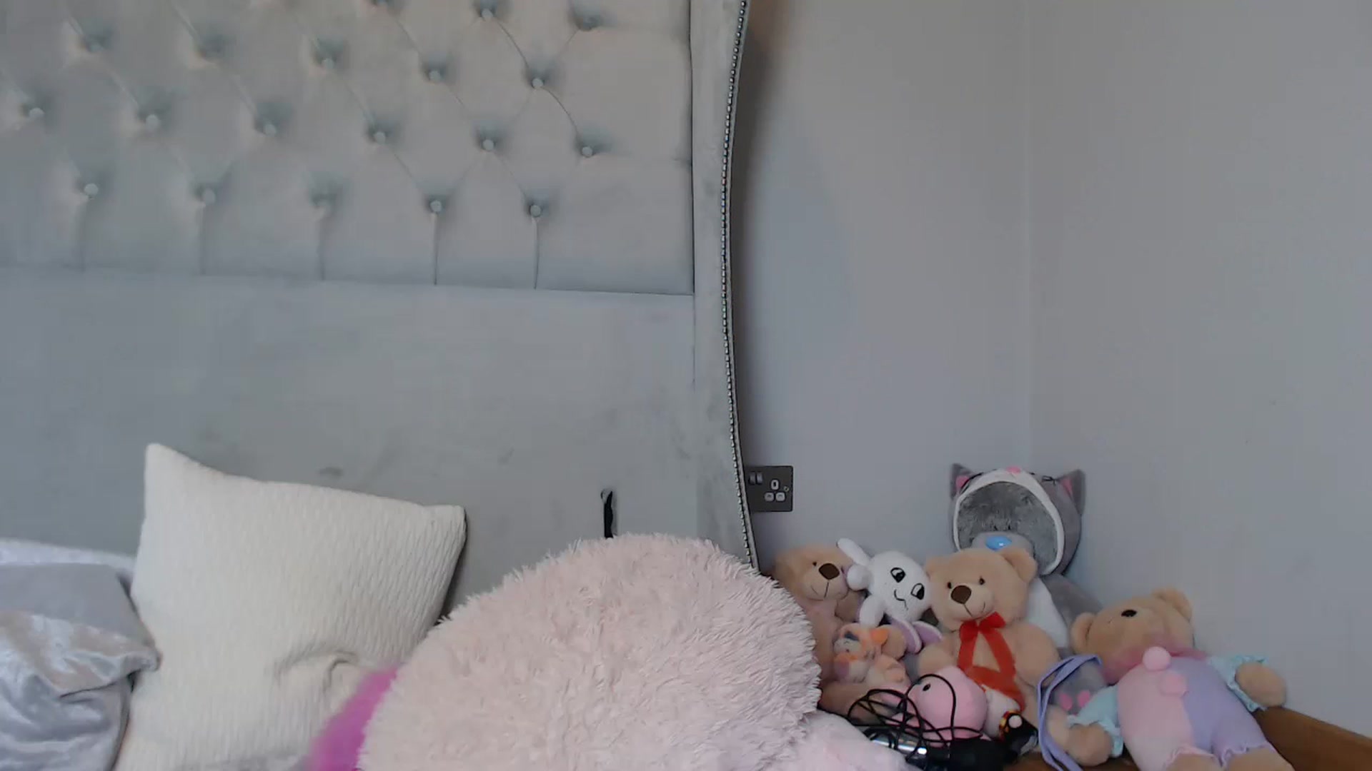 Gallery image thumbnail from ruby_oharax's myfreecams stream on, 11/14/2022, 14:21 image 7 of 20