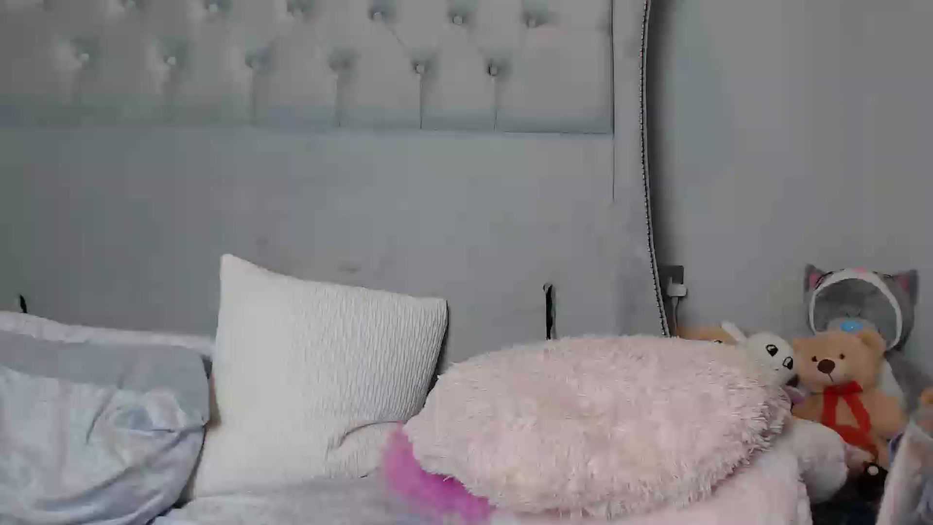 Gallery image thumbnail from ruby_oharax's myfreecams stream on, 11/20/2022, 22:16 image 13 of 20