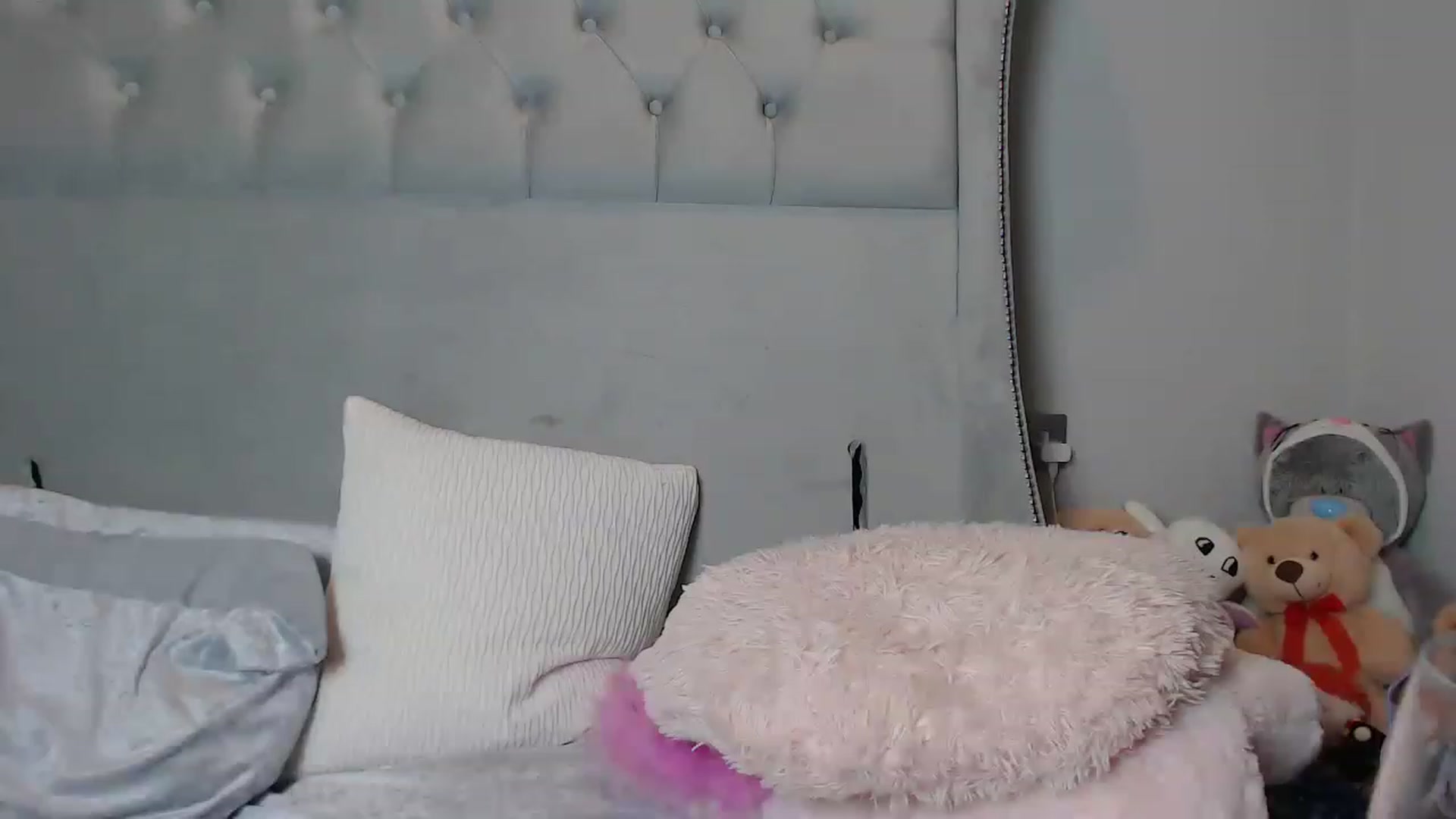 Gallery image thumbnail from ruby_oharax's myfreecams stream on, 11/20/2022, 22:16 image 11 of 20