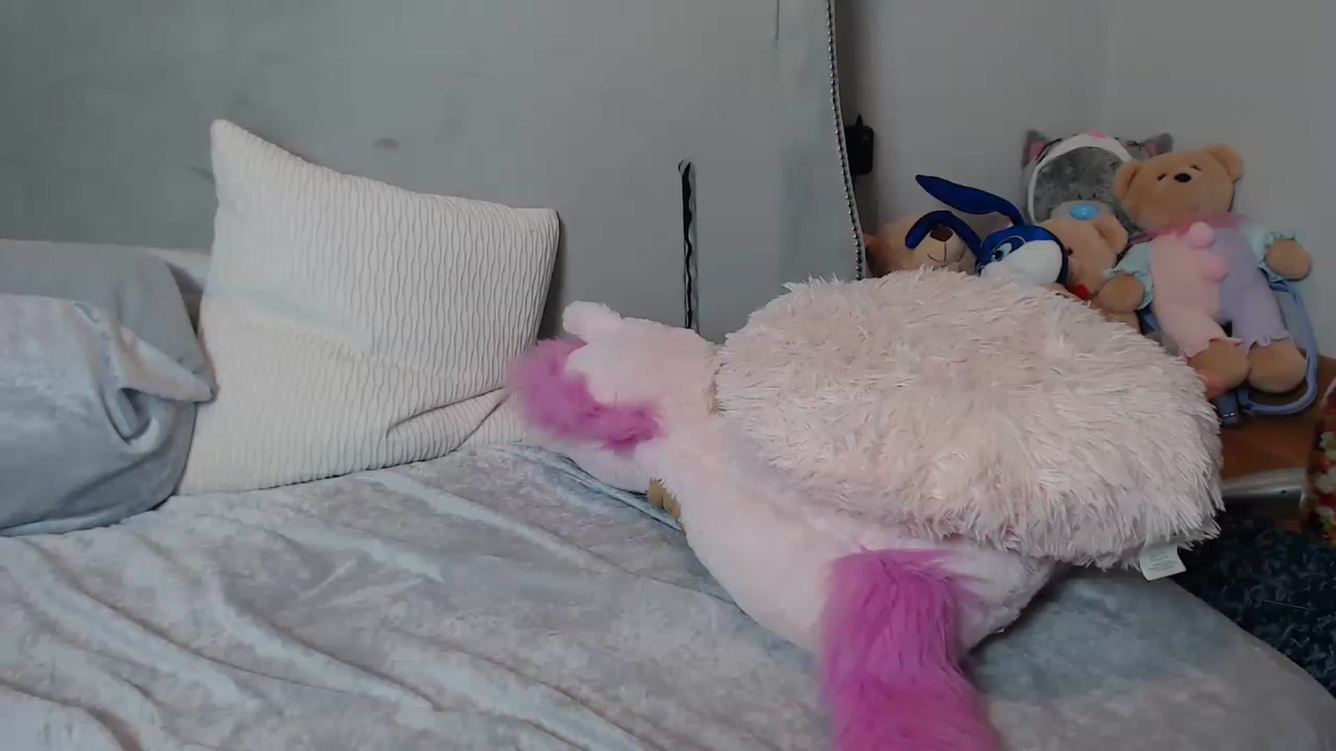 Gallery image thumbnail from ruby_oharax's myfreecams stream on, 11/28/2022, 24:16 image 15 of 20