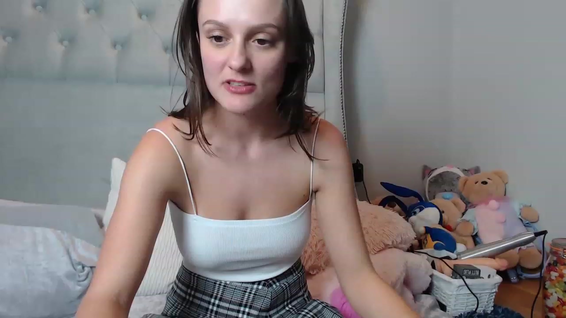 Gallery image thumbnail from ruby_oharax's myfreecams stream on, 11/28/2022, 24:48 image 15 of 20