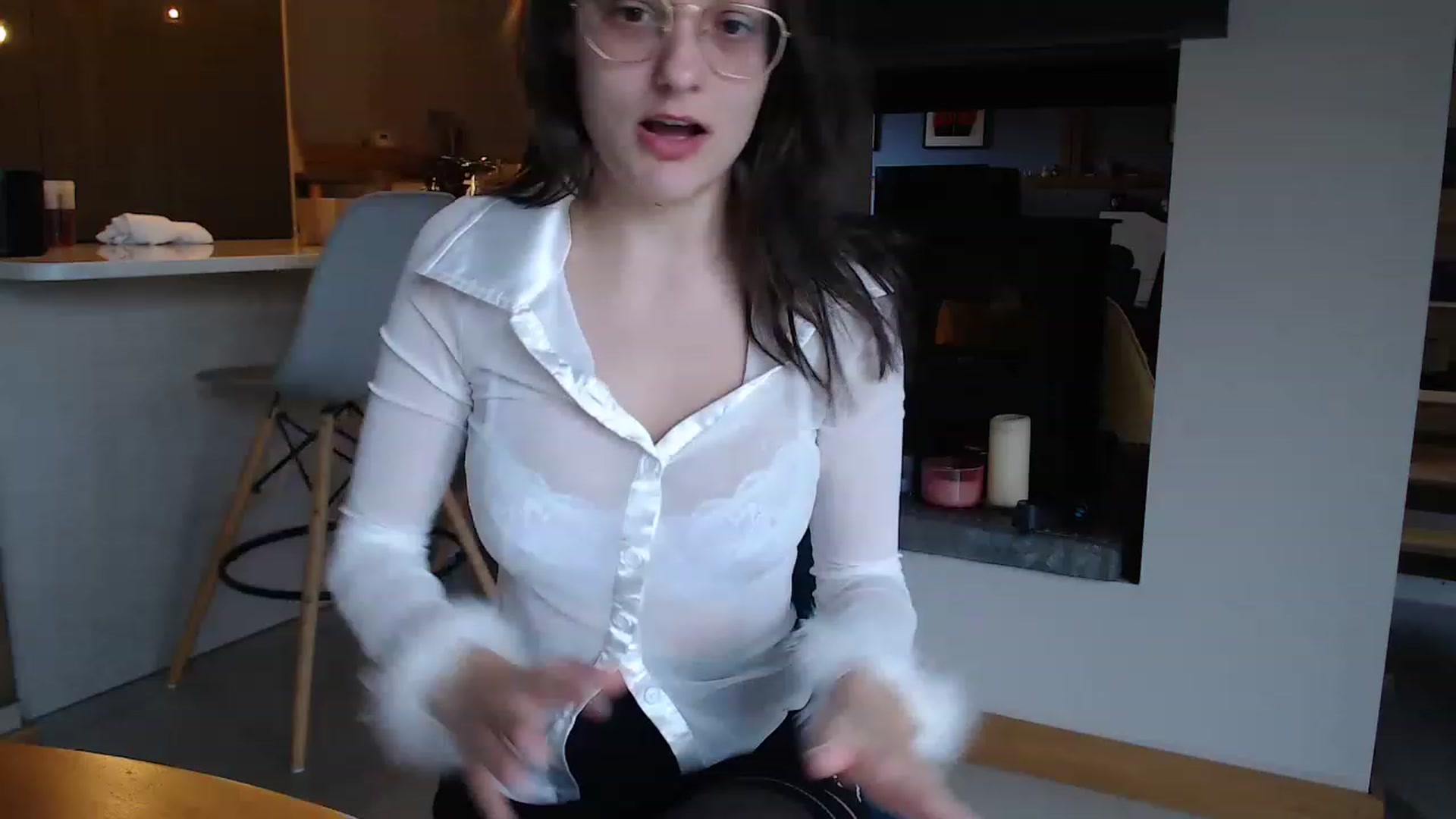 Gallery image thumbnail from ruby_oharax's myfreecams stream on, 12/01/2022, 10:00 image 10 of 20