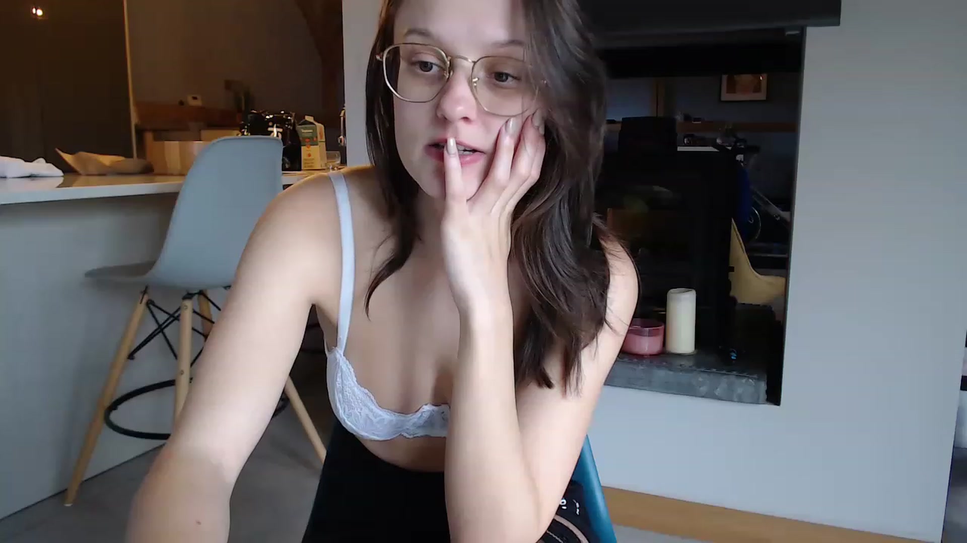 Gallery image thumbnail from ruby_oharax's myfreecams stream on, 12/01/2022, 12:08 image 16 of 20