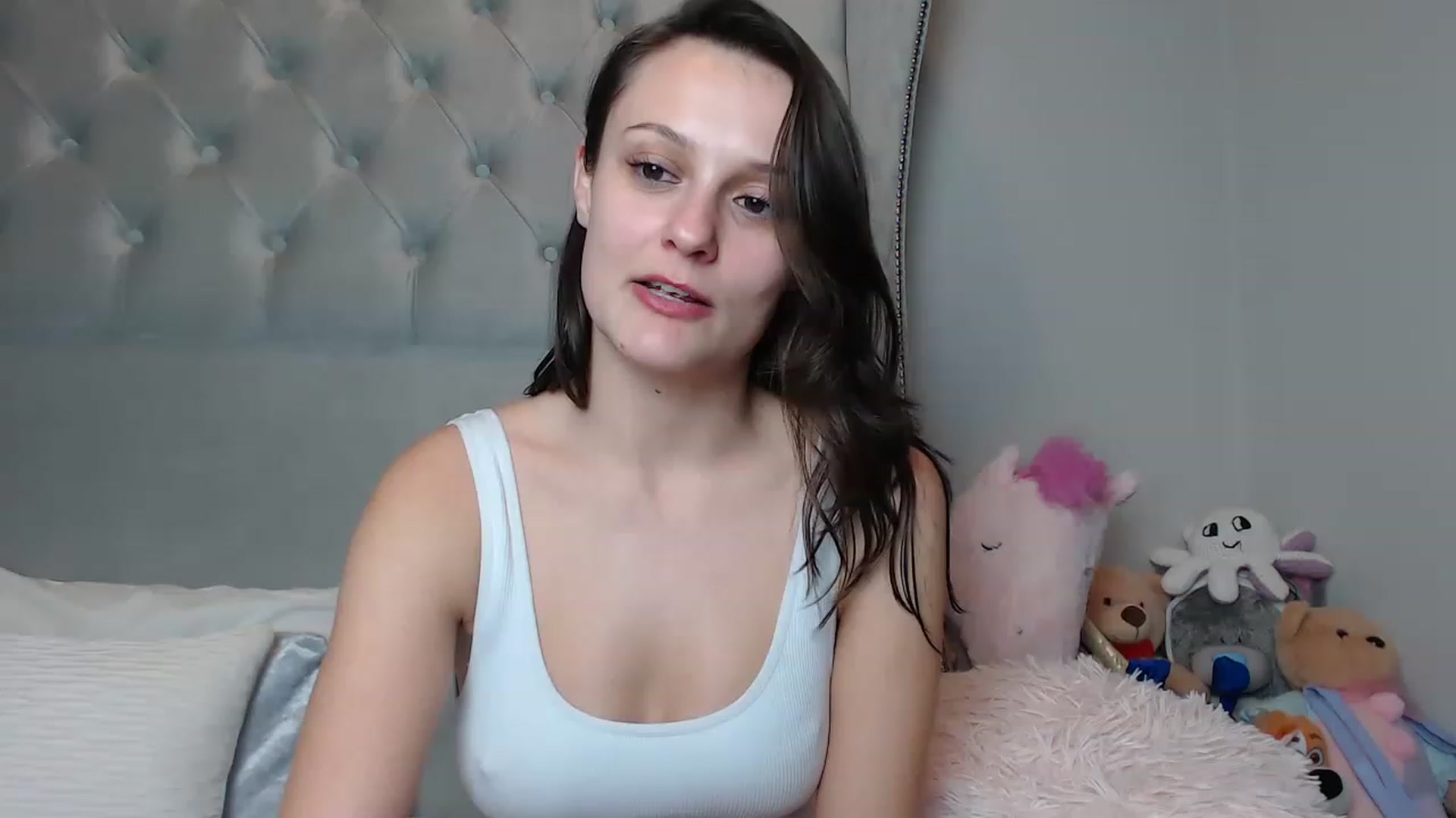 Gallery image thumbnail from ruby_oharax's myfreecams stream on, 12/22/2022, 19:40 image 18 of 20