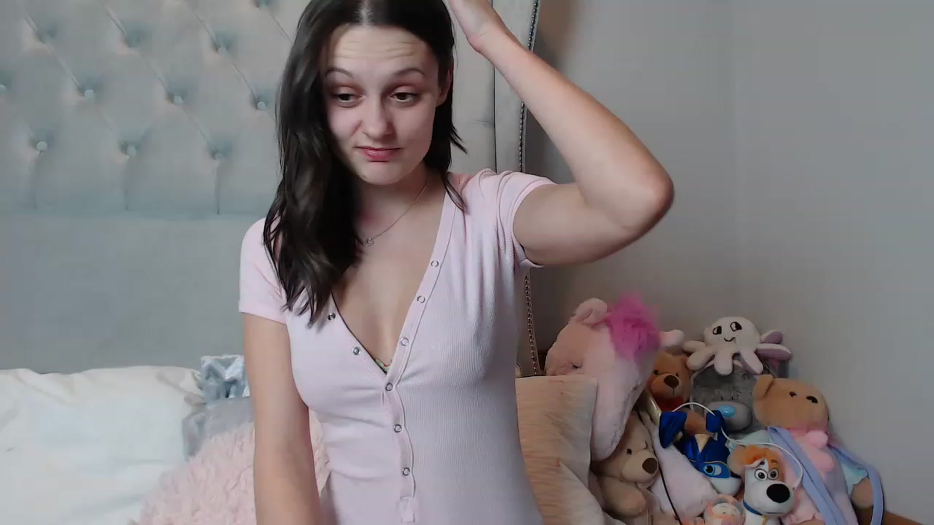 Gallery image thumbnail from ruby_oharax's myfreecams stream on, 12/27/2022, 21:57 image 14 of 20