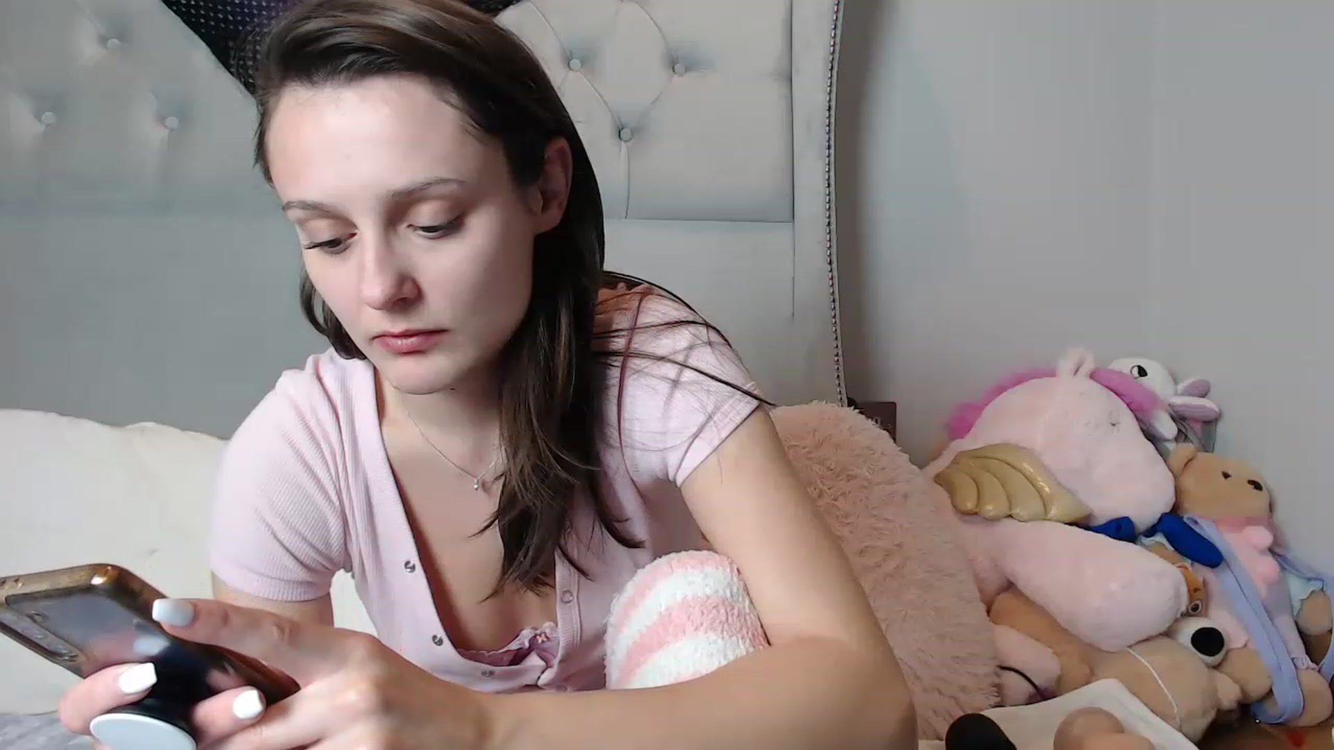 Gallery image thumbnail from ruby_oharax's myfreecams stream on, 12/29/2022, 21:32 image 5 of 20