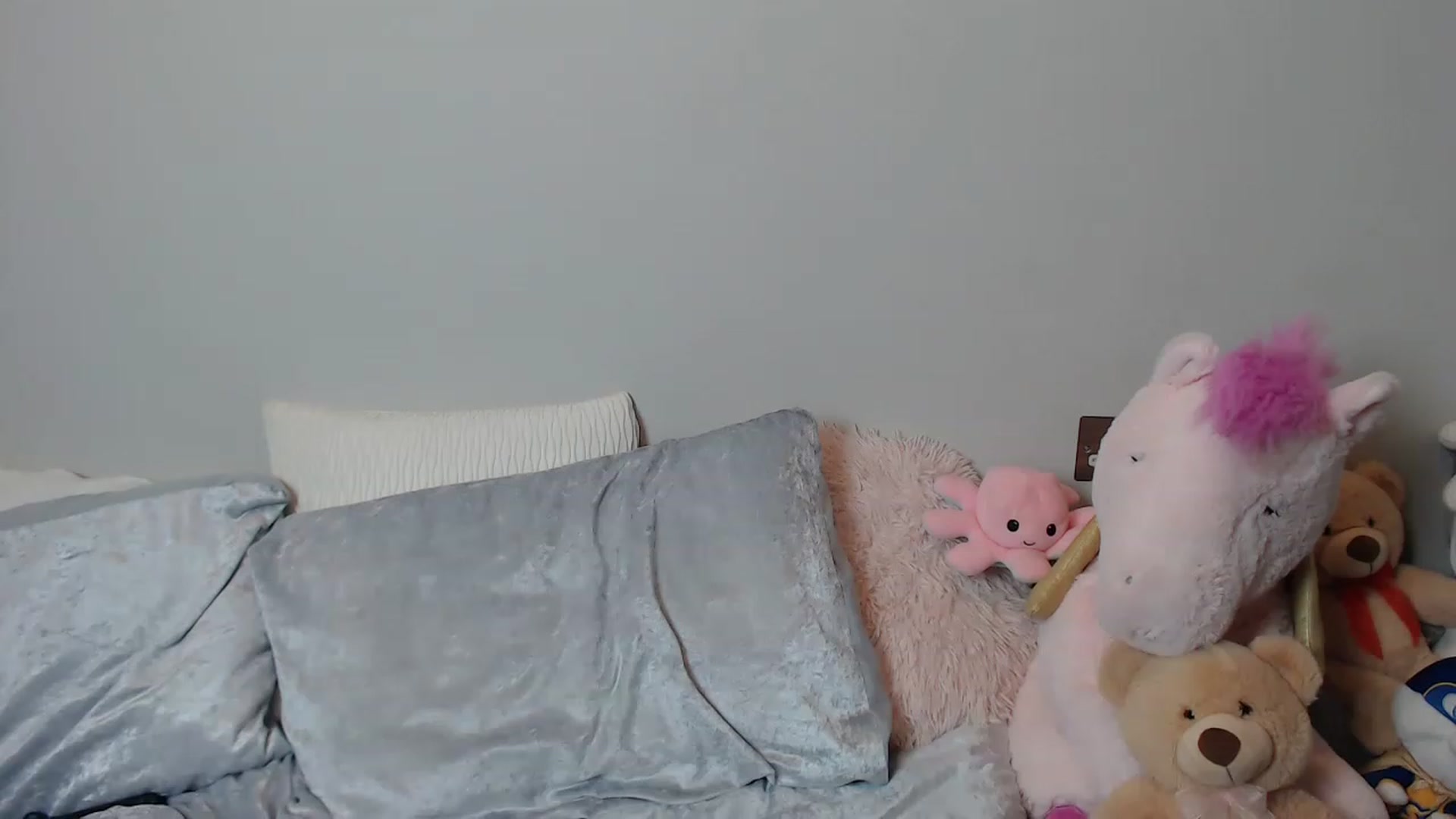 Gallery image thumbnail from ruby_oharax's myfreecams stream on, 01/16/2023, 19:46 image 20 of 20