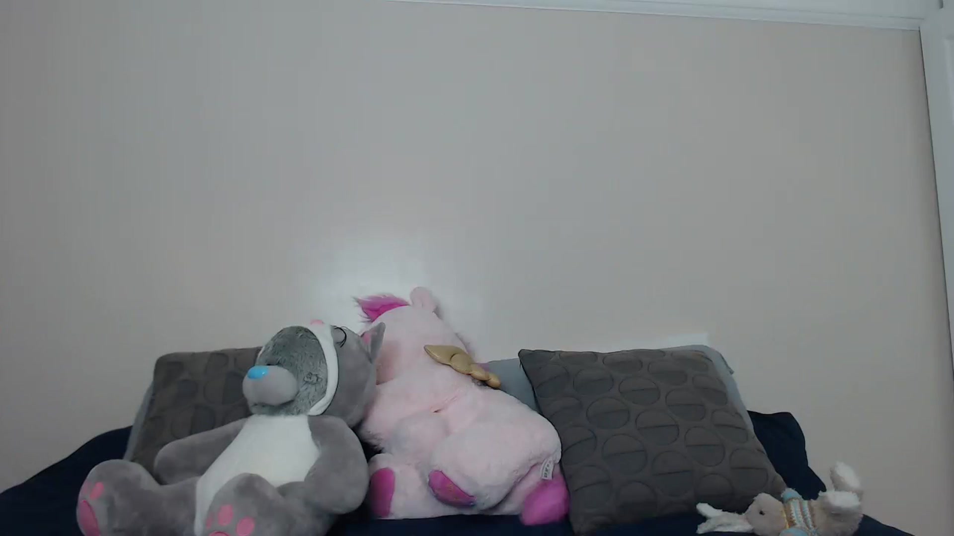 Gallery image thumbnail from ruby_oharax's myfreecams stream on, 03/08/2023, 15:54 image 15 of 20