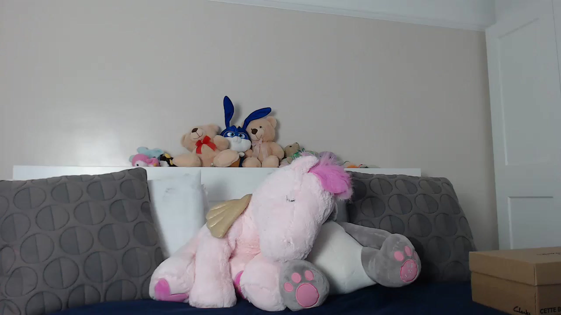 Gallery image thumbnail from ruby_oharax's myfreecams stream on, 03/14/2023, 16:36 image 4 of 20