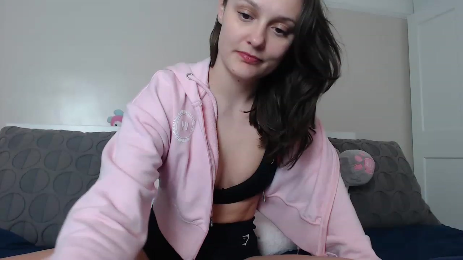 Gallery image thumbnail from ruby_oharax's myfreecams stream on, 03/17/2023, 20:11 image 18 of 20