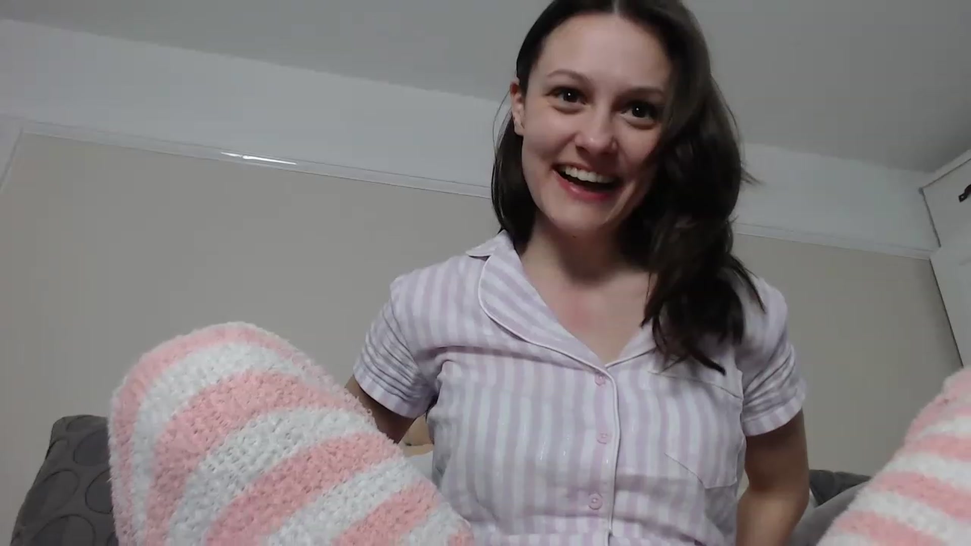 Gallery image thumbnail from ruby_oharax's myfreecams stream on, 03/18/2023, 18:06 image 5 of 20