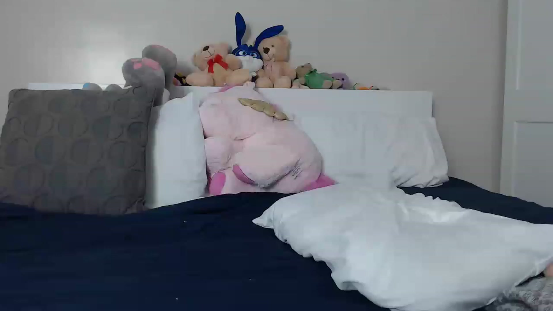 Gallery image thumbnail from ruby_oharax's myfreecams stream on, 03/18/2023, 20:00 image 17 of 20
