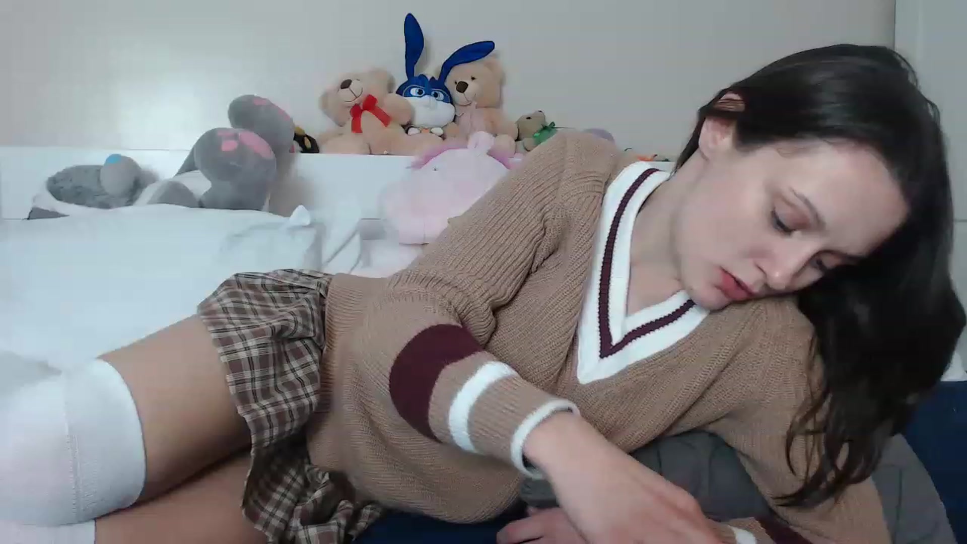 Gallery image thumbnail from ruby_oharax's myfreecams stream on, 03/20/2023, 16:33 image 13 of 20