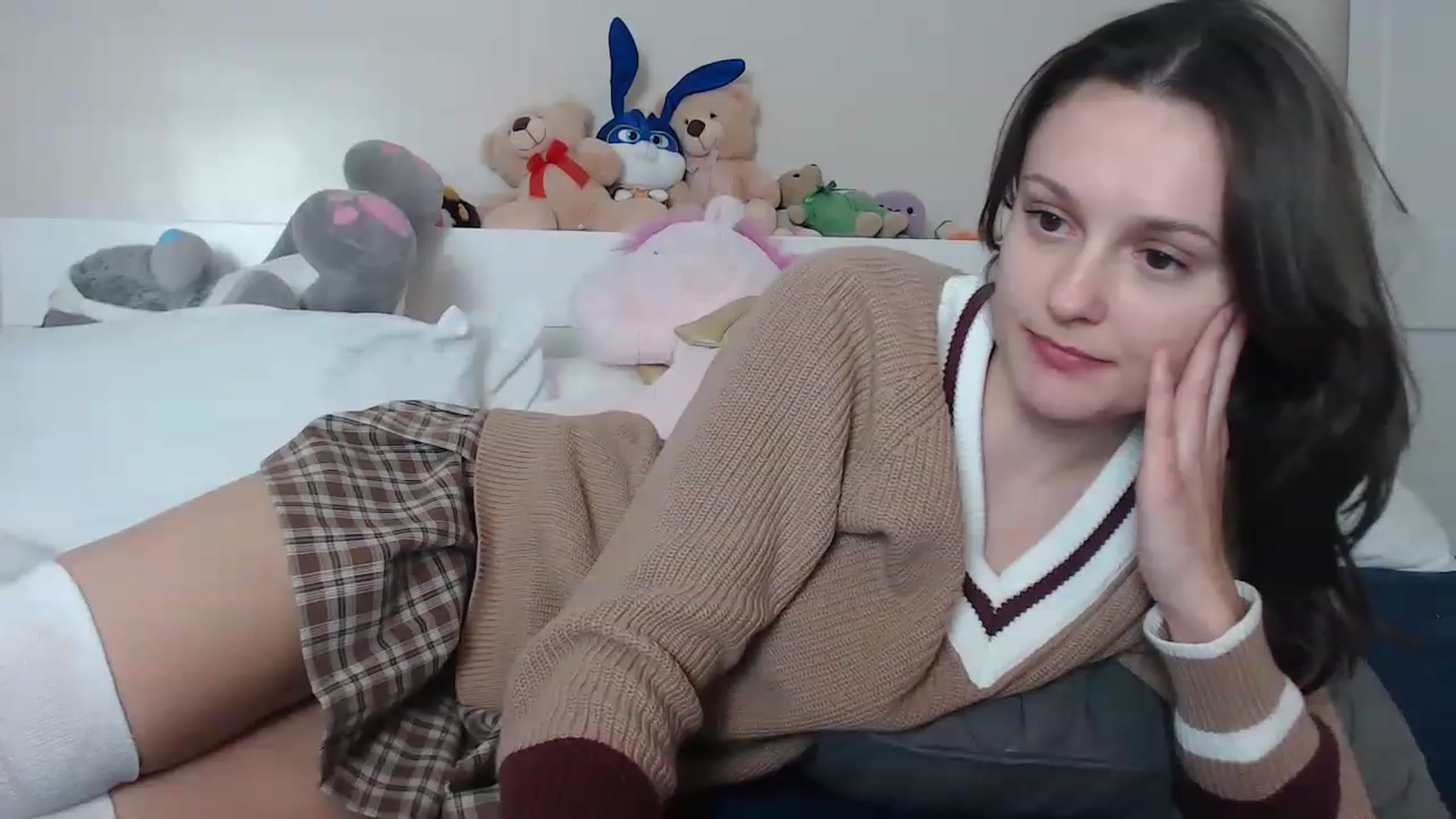 Gallery image thumbnail from ruby_oharax's myfreecams stream on, 03/20/2023, 16:33 image 14 of 20