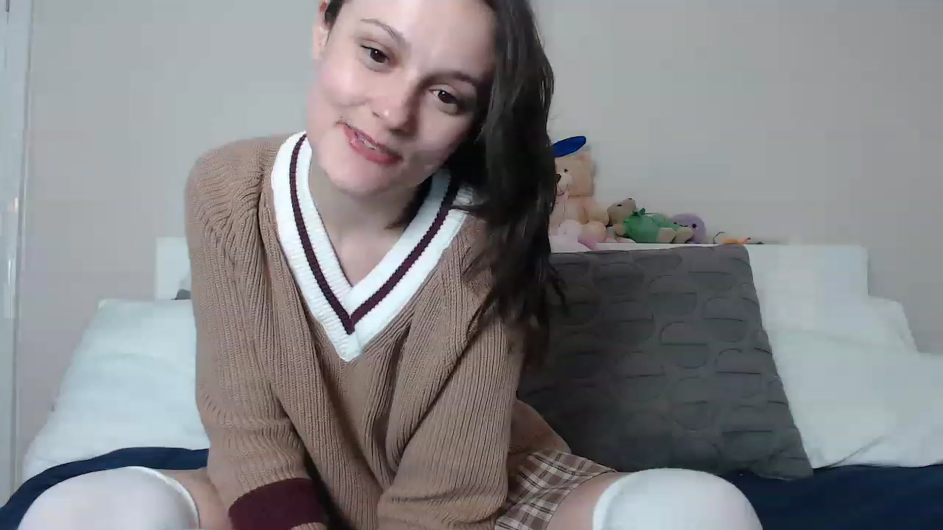 Gallery image thumbnail from ruby_oharax's myfreecams stream on, 03/20/2023, 16:33 image 9 of 20