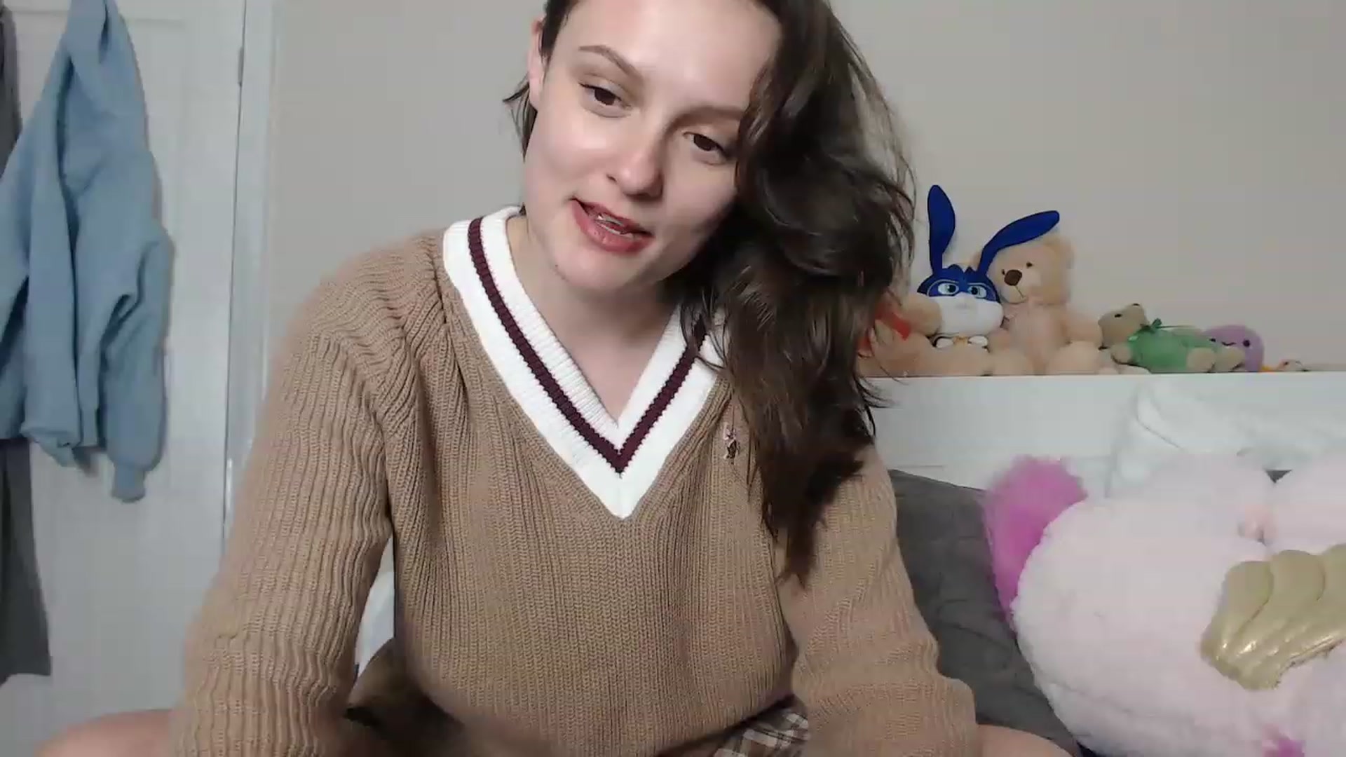 Gallery image thumbnail from ruby_oharax's myfreecams stream on, 03/31/2023, 17:48 image 9 of 20