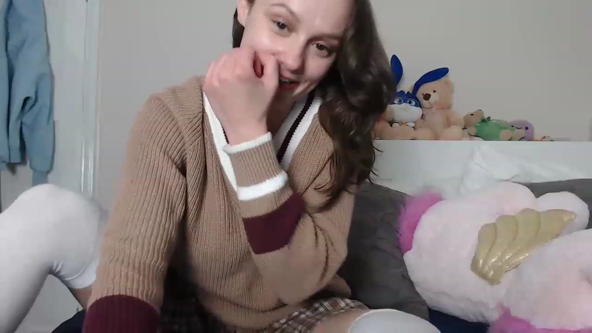 Gallery image thumbnail from ruby_oharax's myfreecams stream on, 03/31/2023, 17:48 image 10 of 20