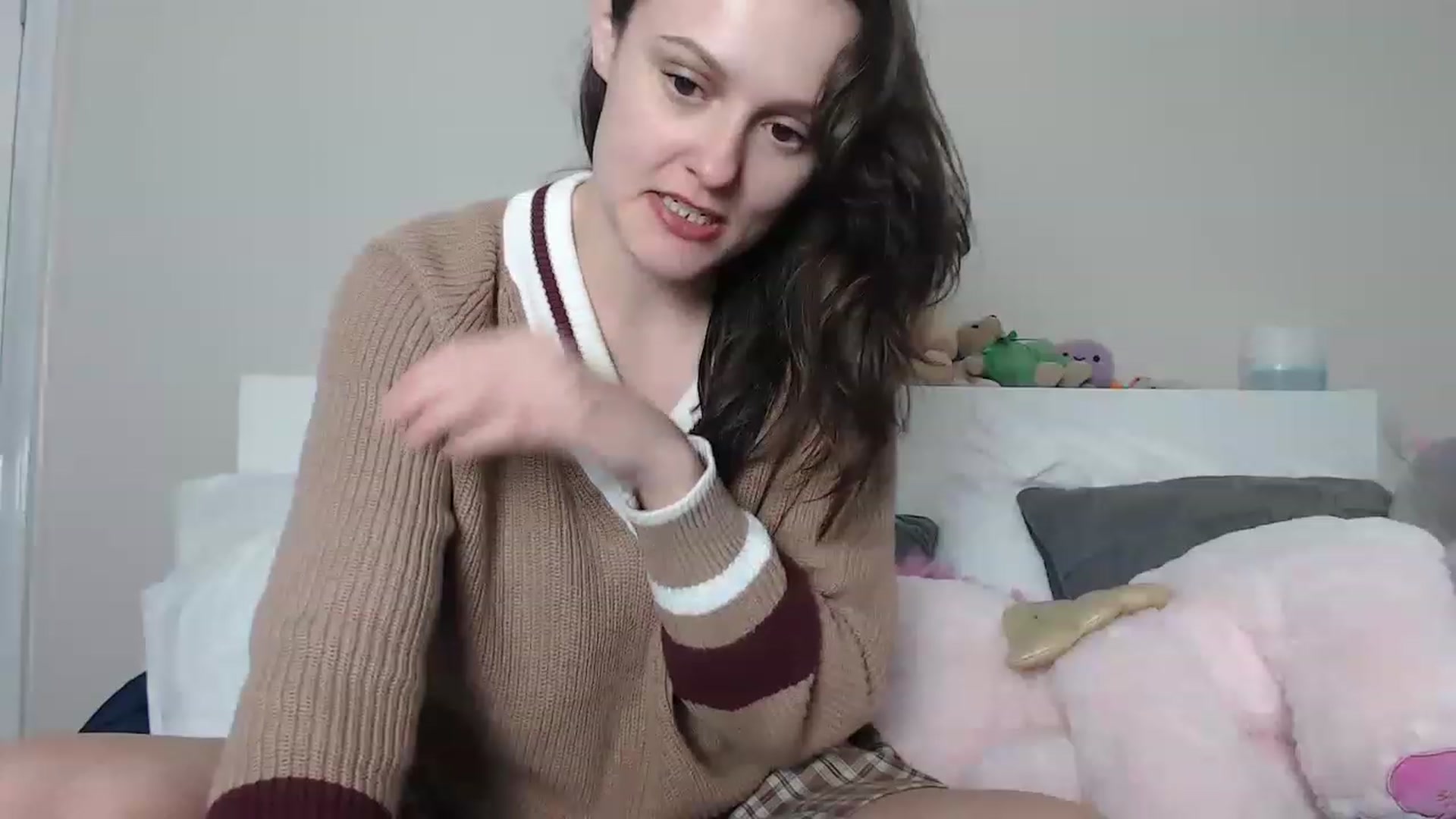 Gallery image thumbnail from ruby_oharax's myfreecams stream on, 03/31/2023, 17:48 image 7 of 20