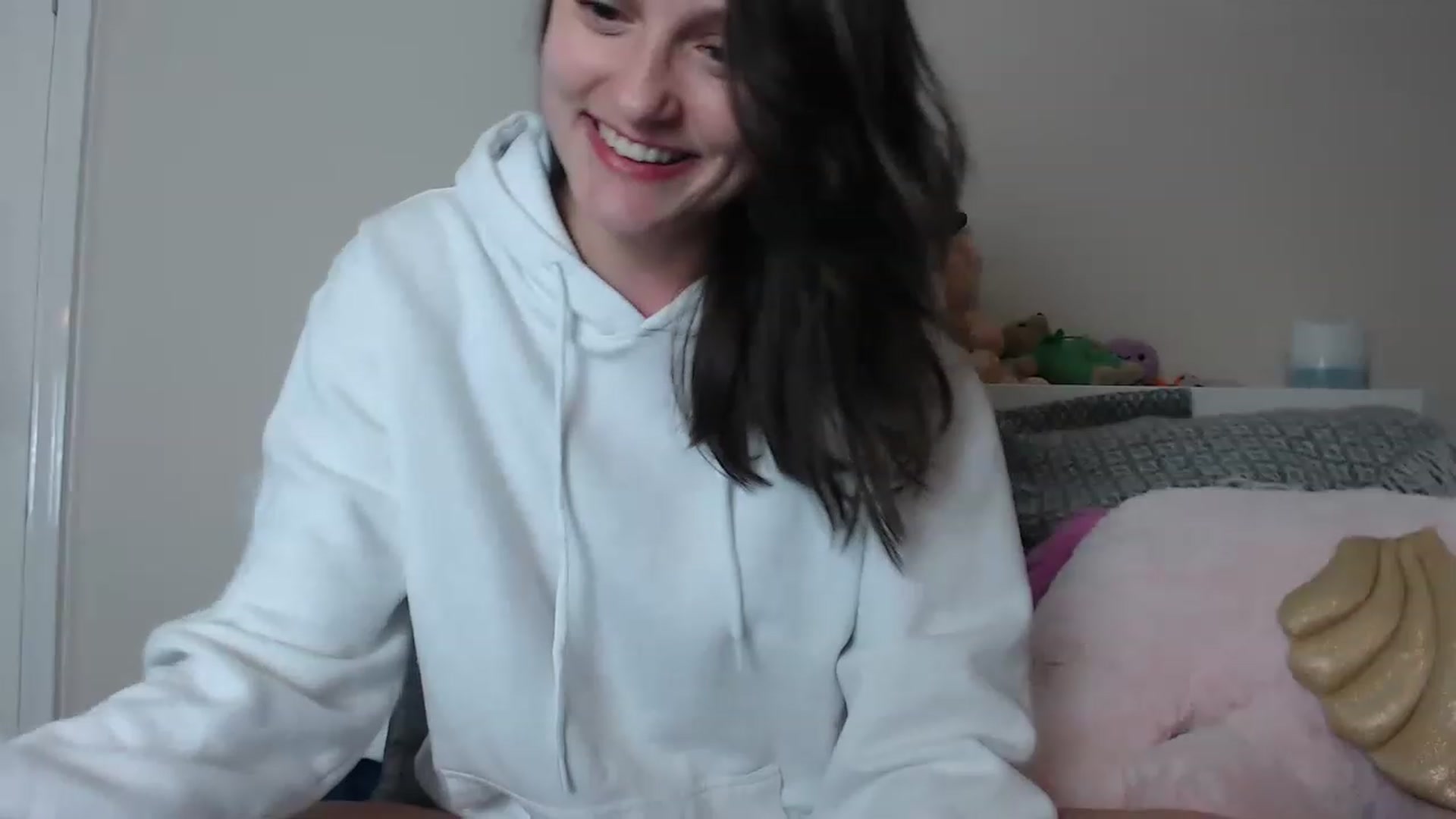 Gallery image thumbnail from ruby_oharax's myfreecams stream on, 04/05/2023, 21:32 image 12 of 20