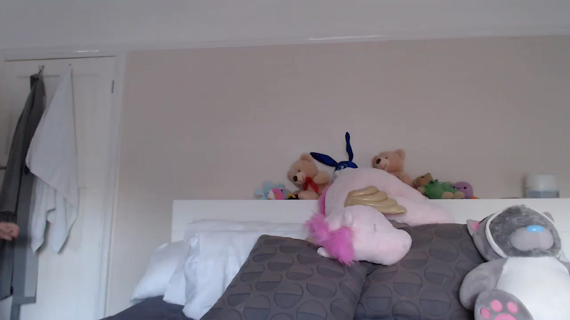 Gallery image thumbnail from ruby_oharax's myfreecams stream on, 04/13/2023, 17:56 image 12 of 20